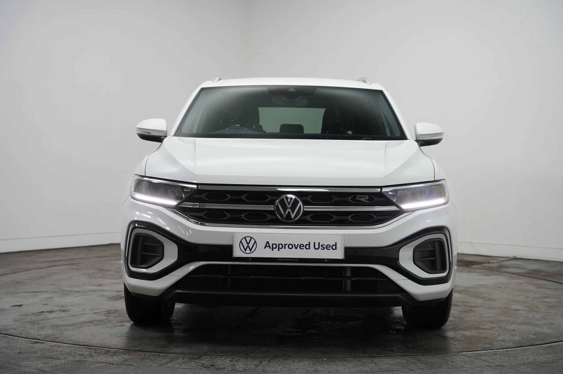Volkswagen-T-Roc-image-6