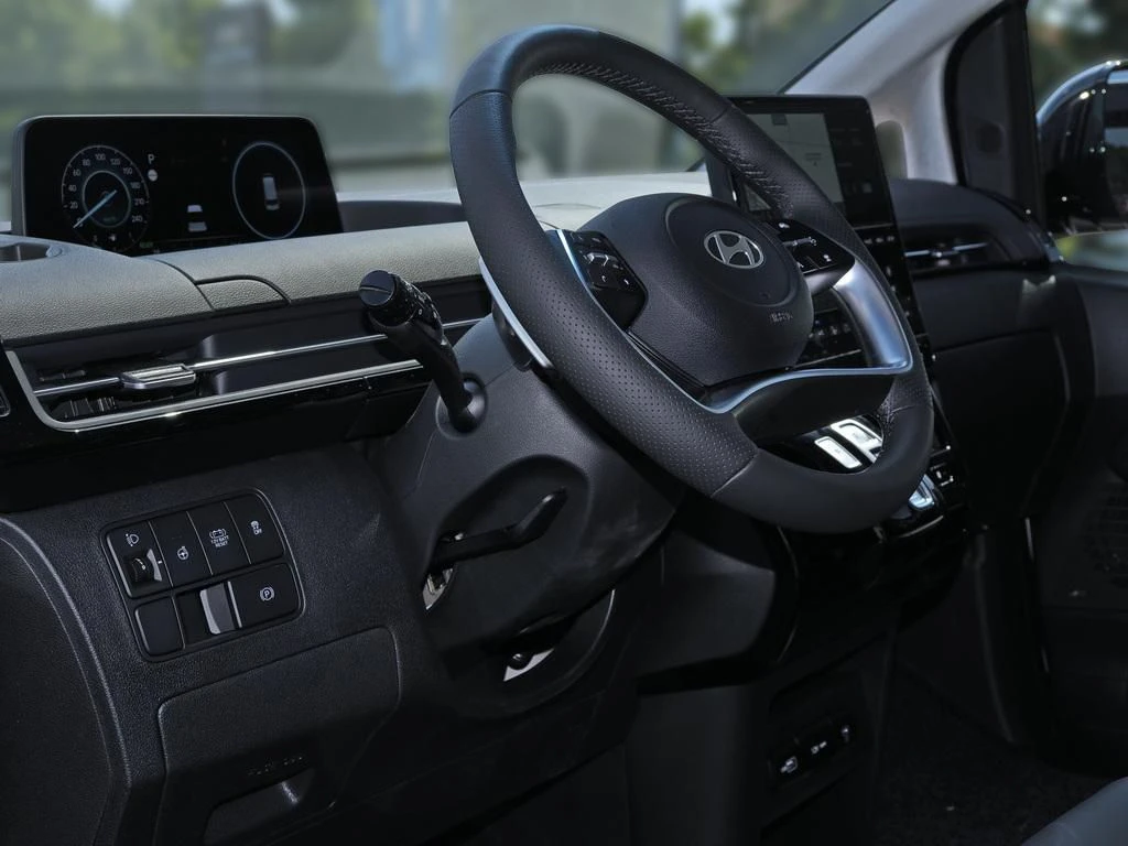 Hyundai-Staria-image-8