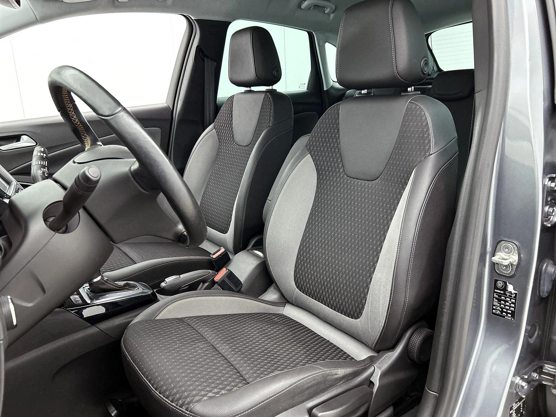 Opel-Crossland X-image-32
