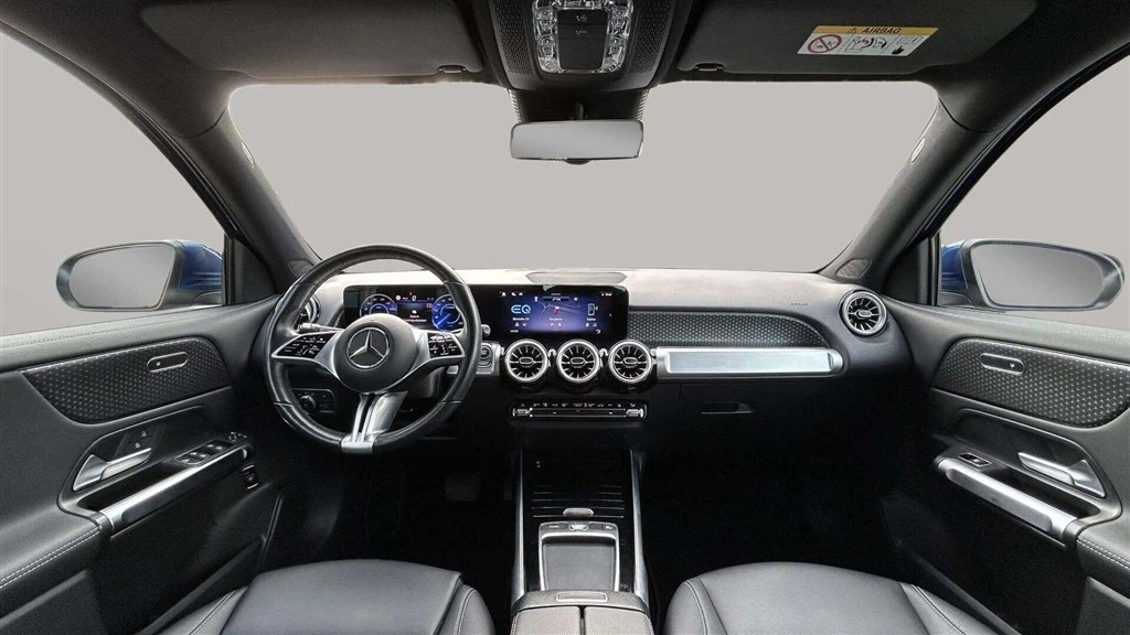Mercedes-Benz-EQB-image-14