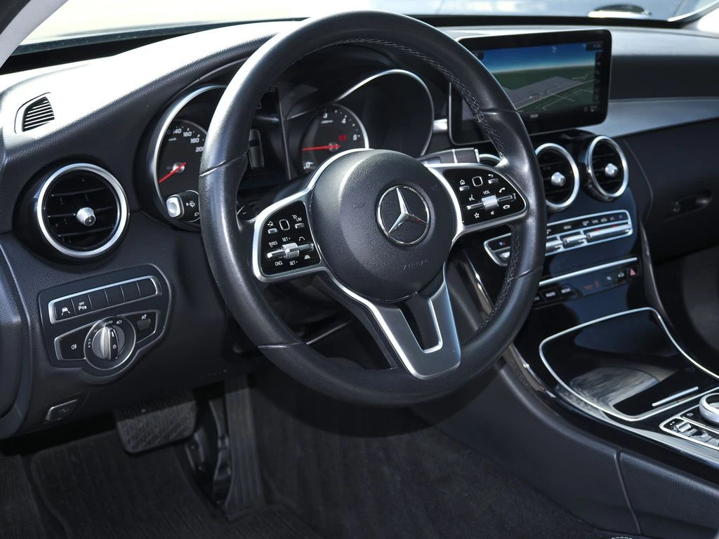 Mercedes-Benz-C-Klasse 220-image-7