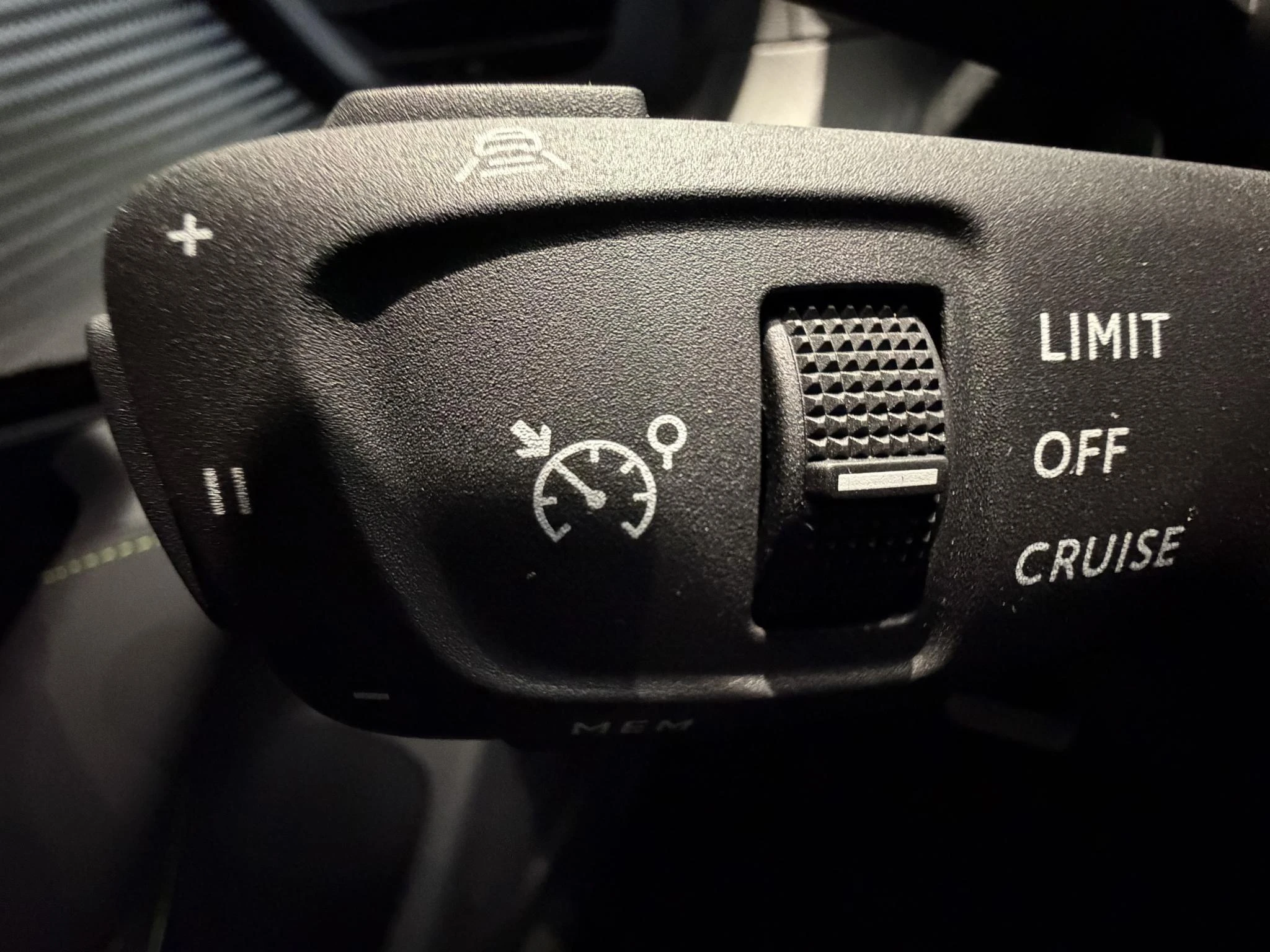 Peugeot-2008-image-17