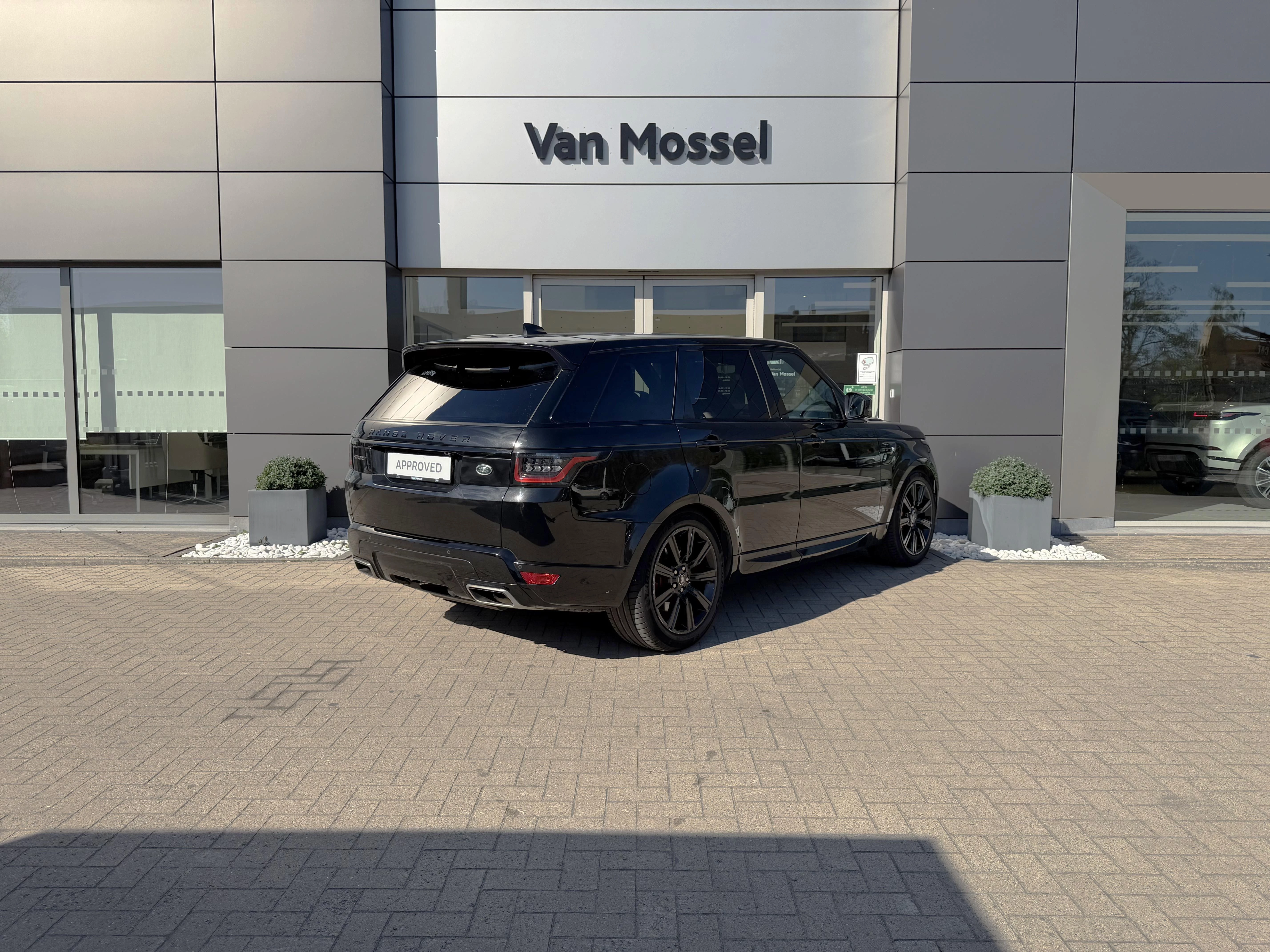 Land Rover Range Rover Sport P400e HSE Dynamic