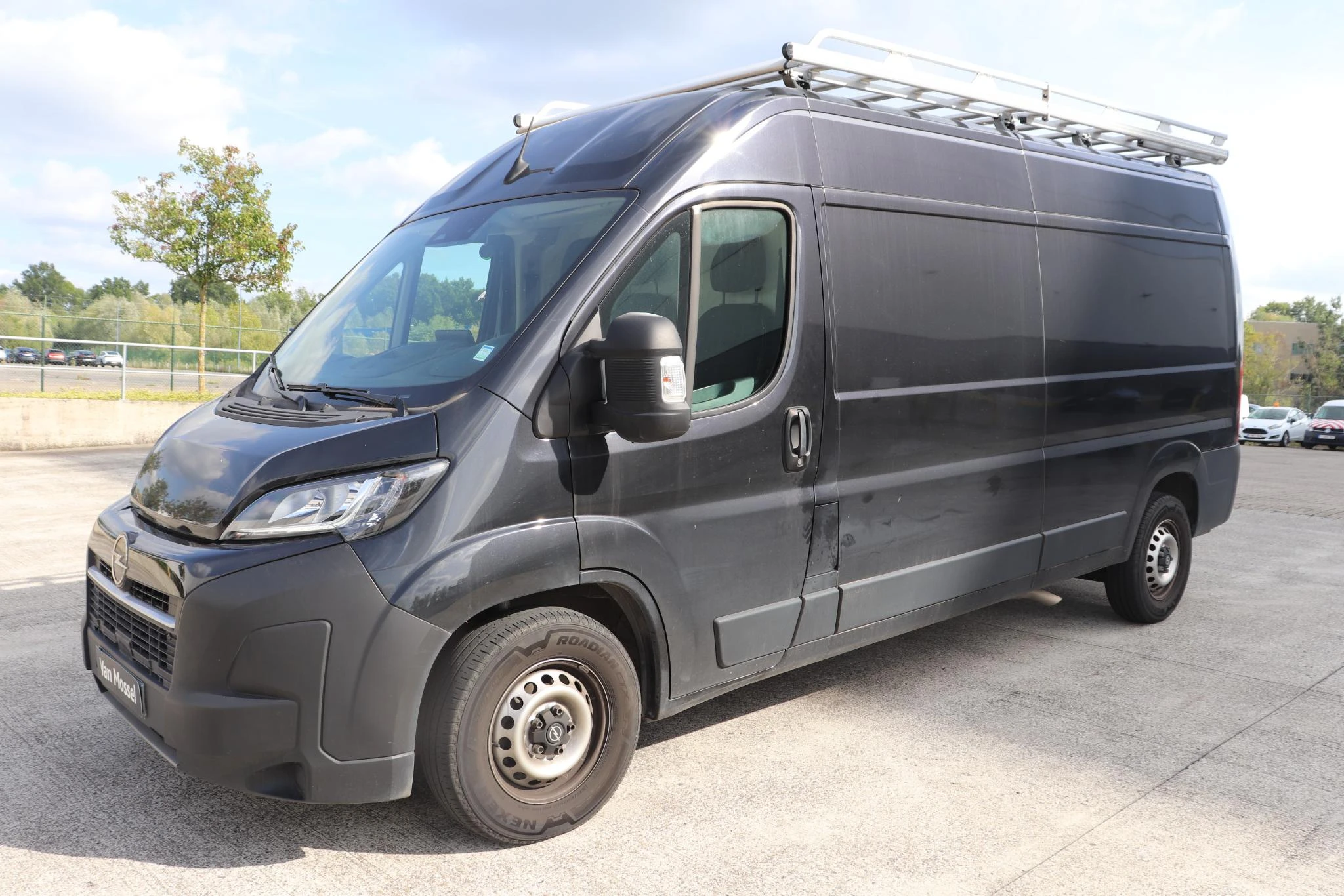 Opel-Movano-image-18