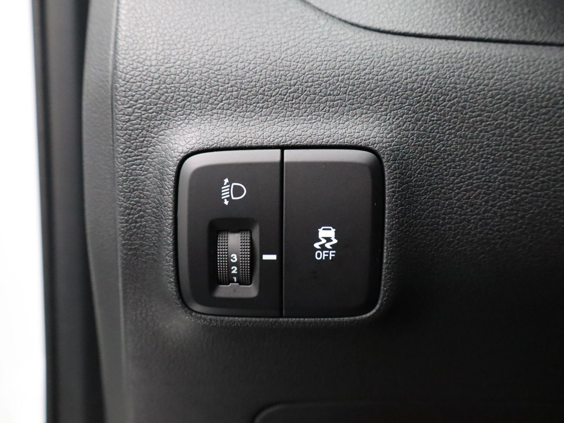 Hyundai-i10-image-23