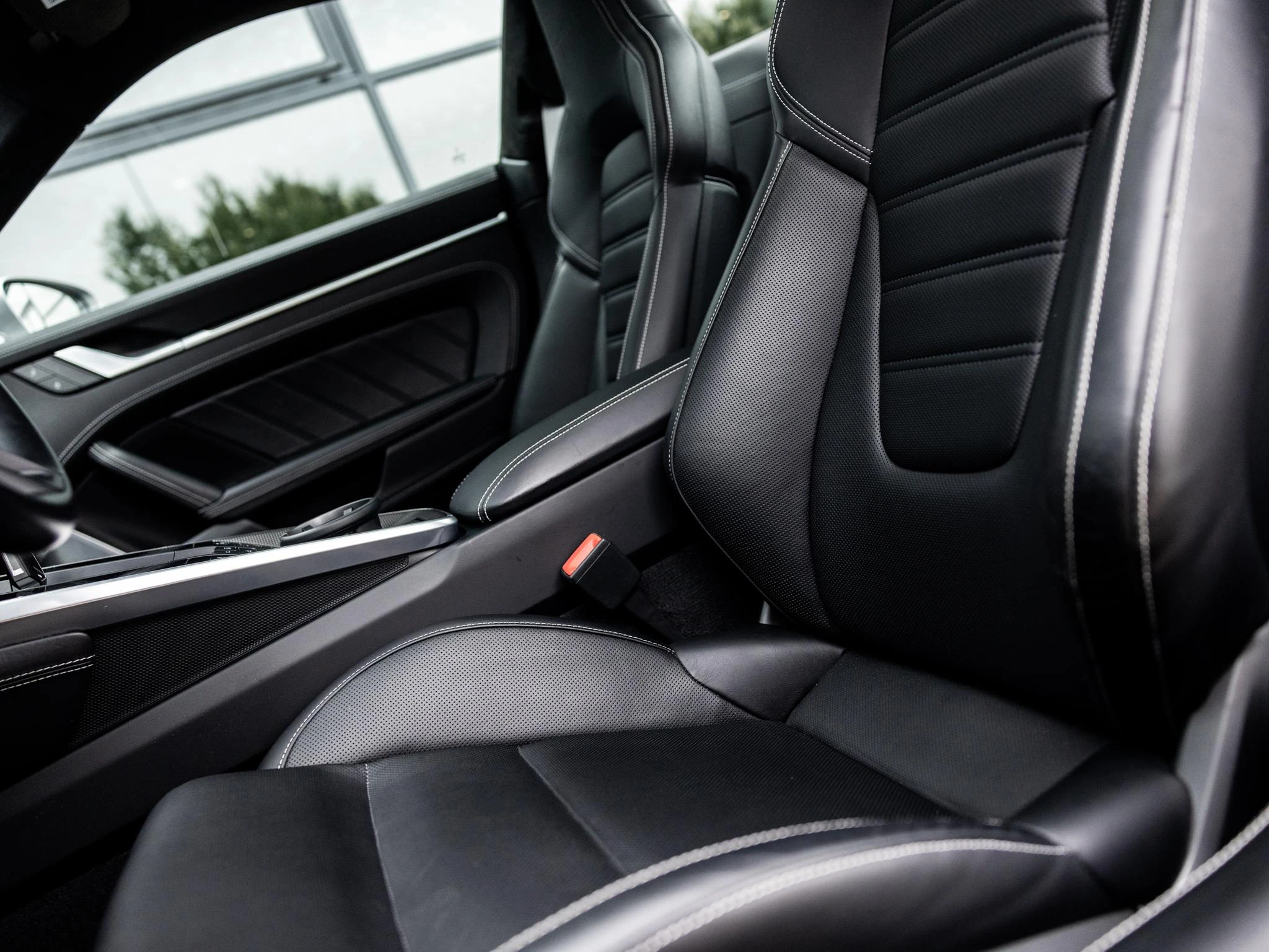 Porsche-911-image-17