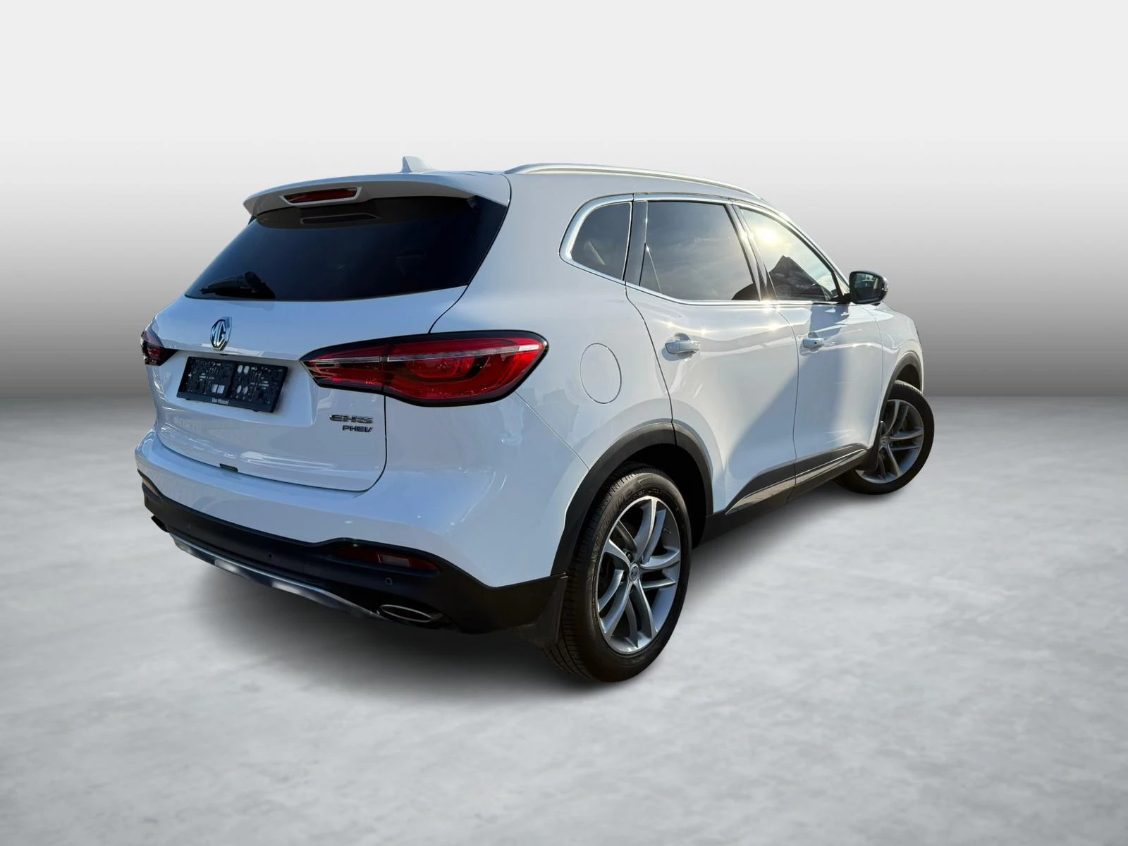 MG EHS Luxury
