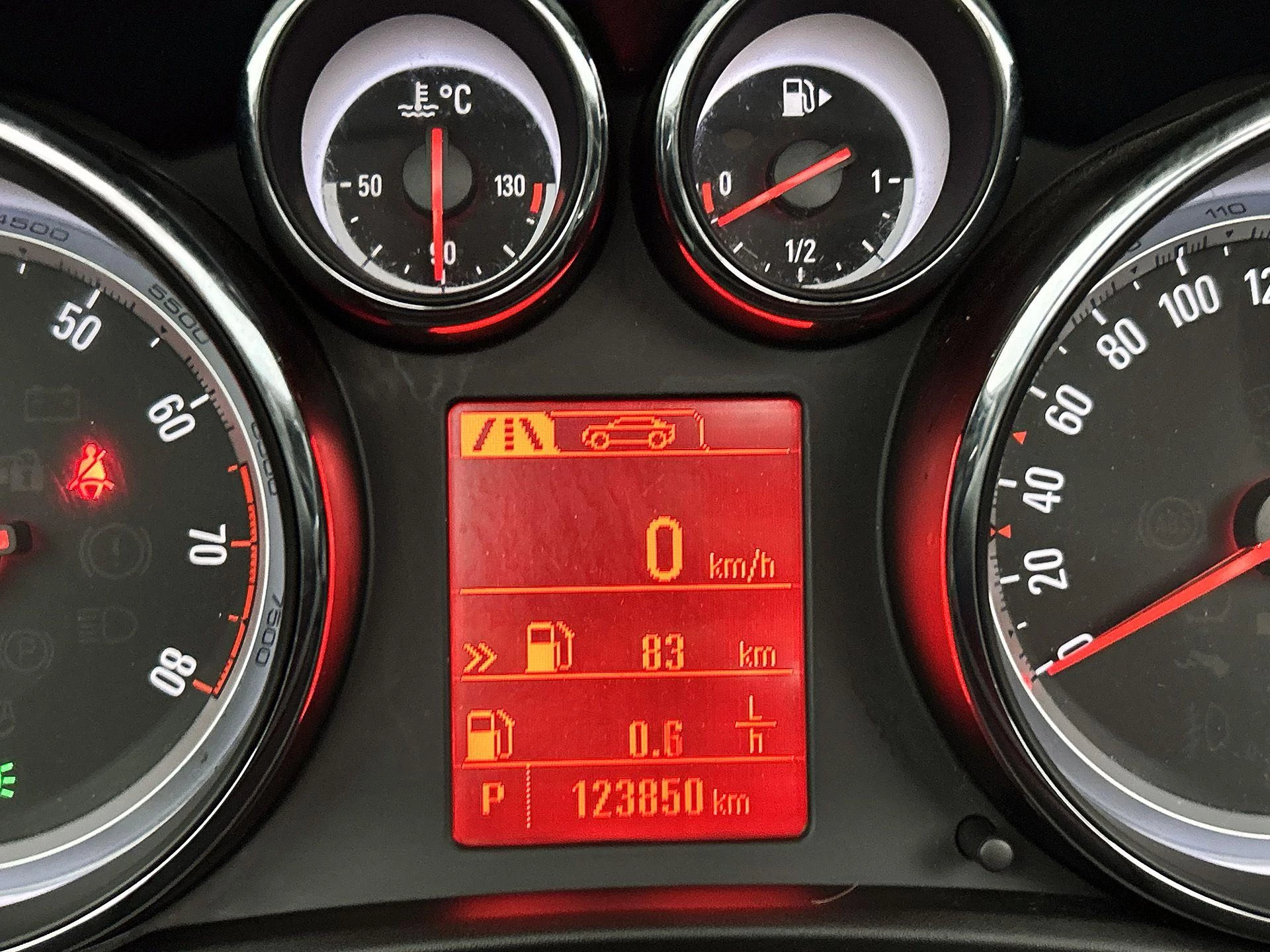 Opel-Cascada-image-18