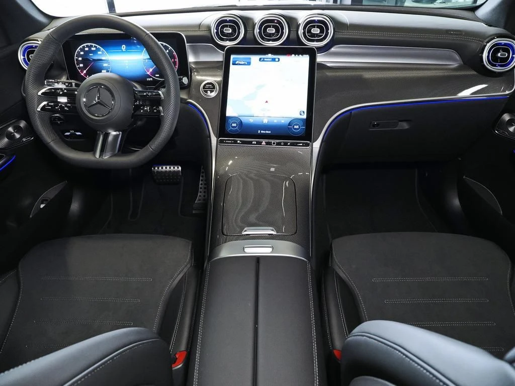 Mercedes-Benz-GLC 220 d-image-14