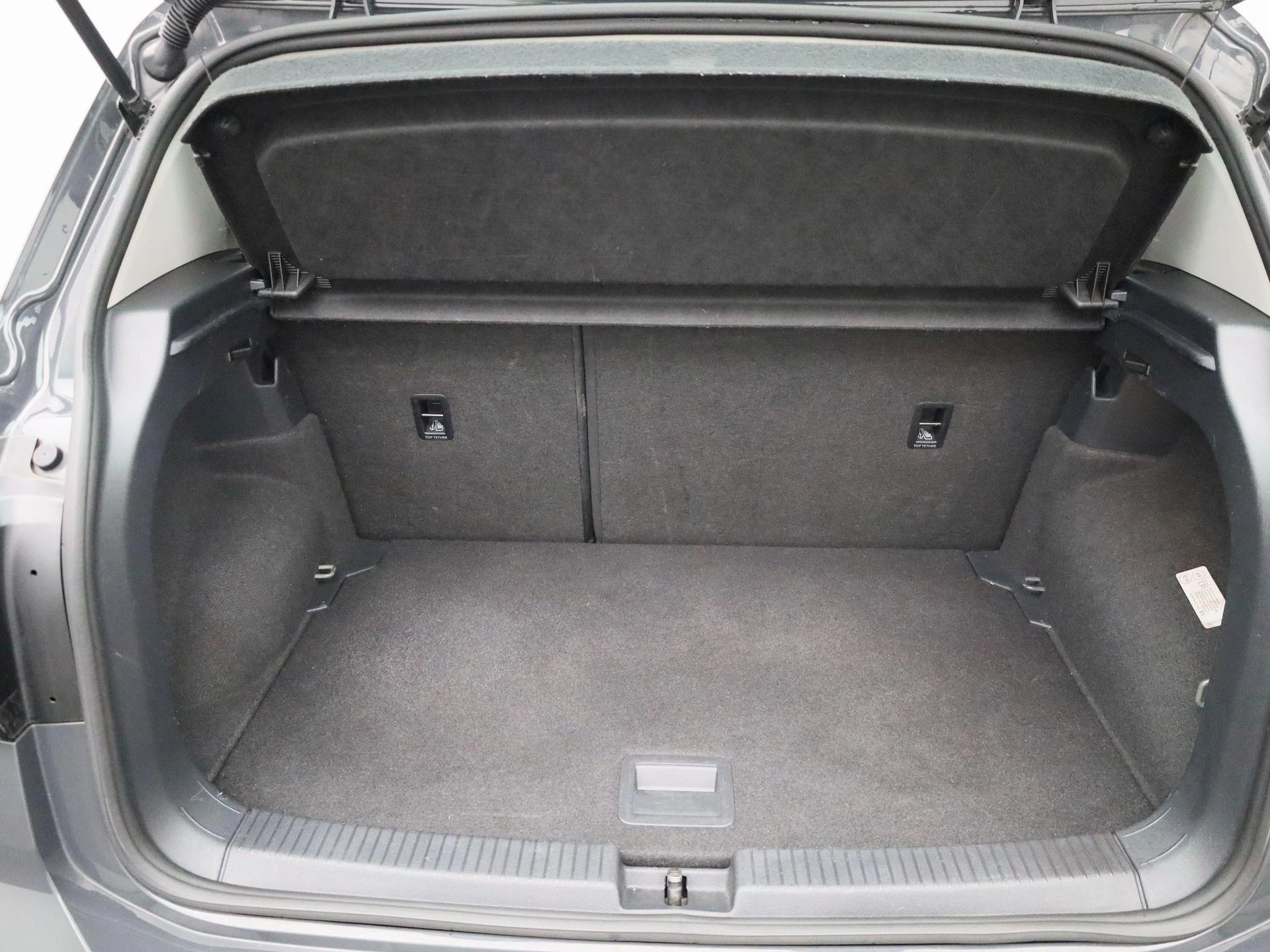 Volkswagen-T-Cross-image-11