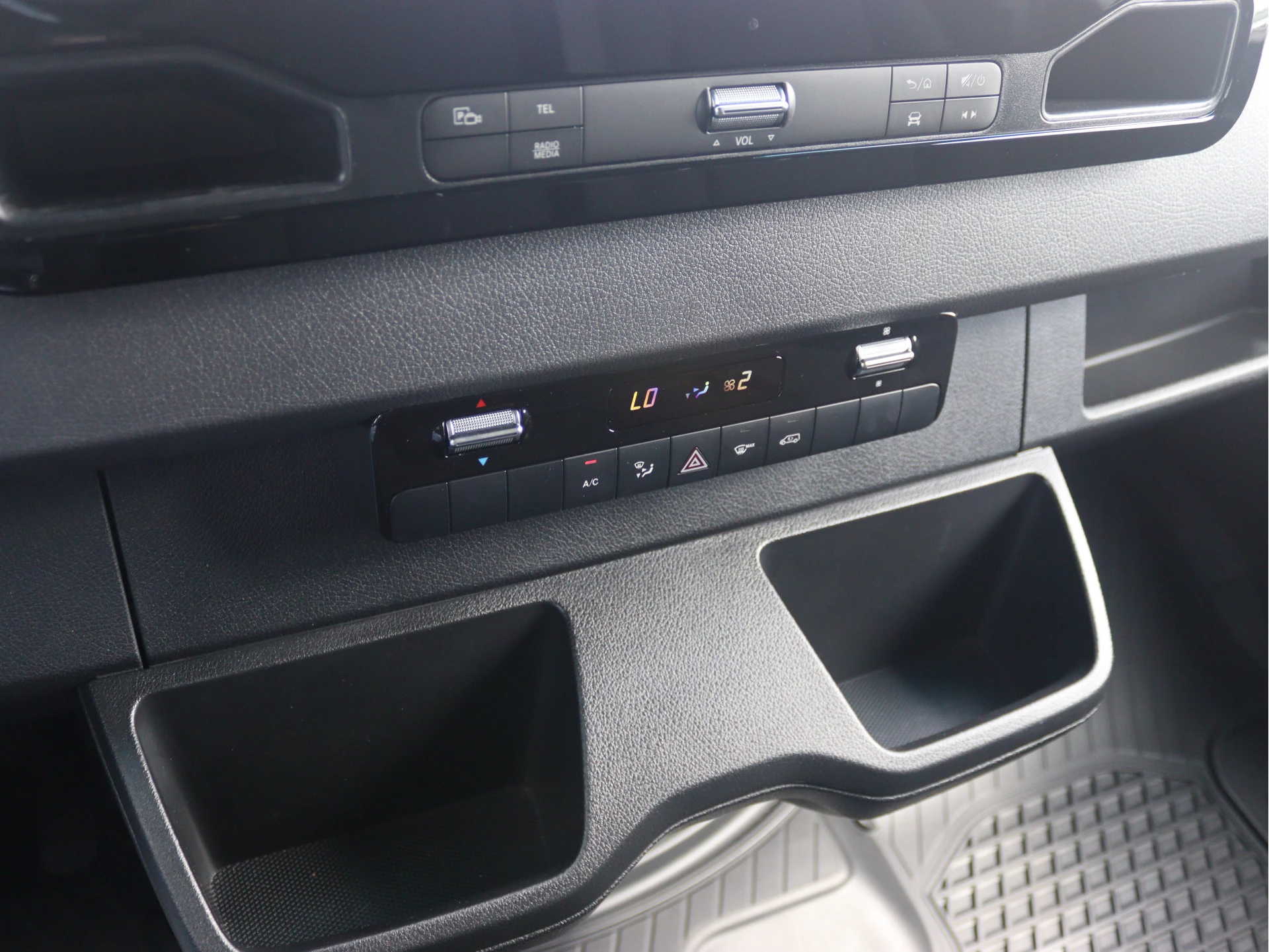 Mercedes-Benz-Sprinter-image-10