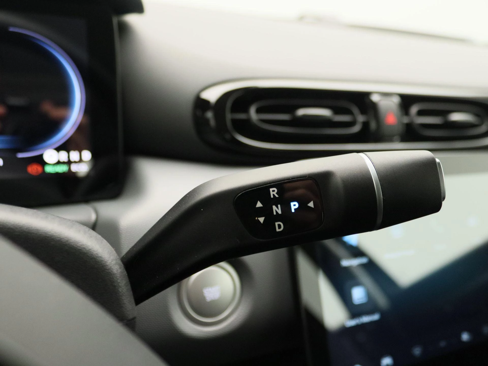 Leapmotor-T03-image-10