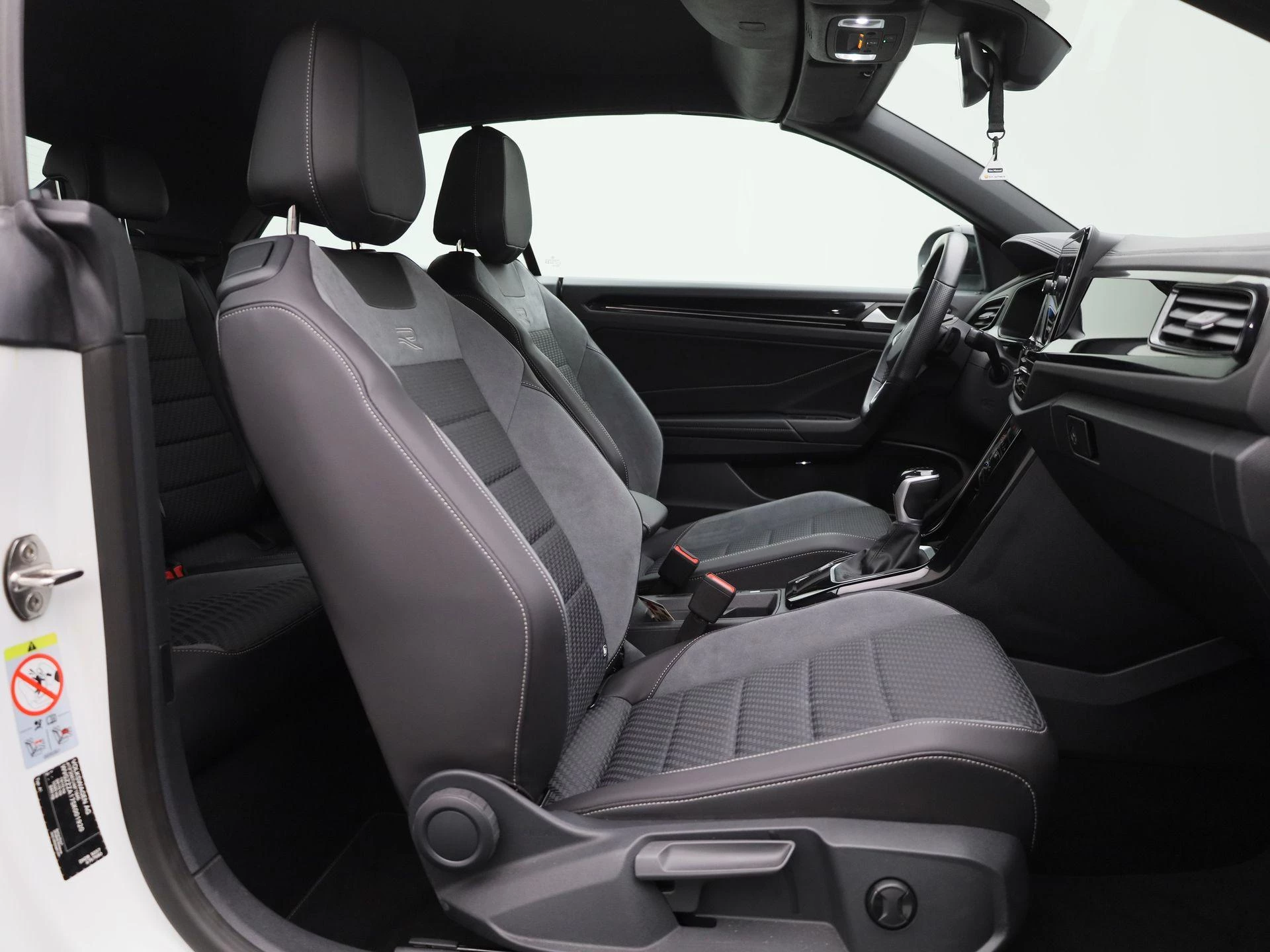 Volkswagen T-Roc Cabrio 1.5 TSI R-Line 150 PK|