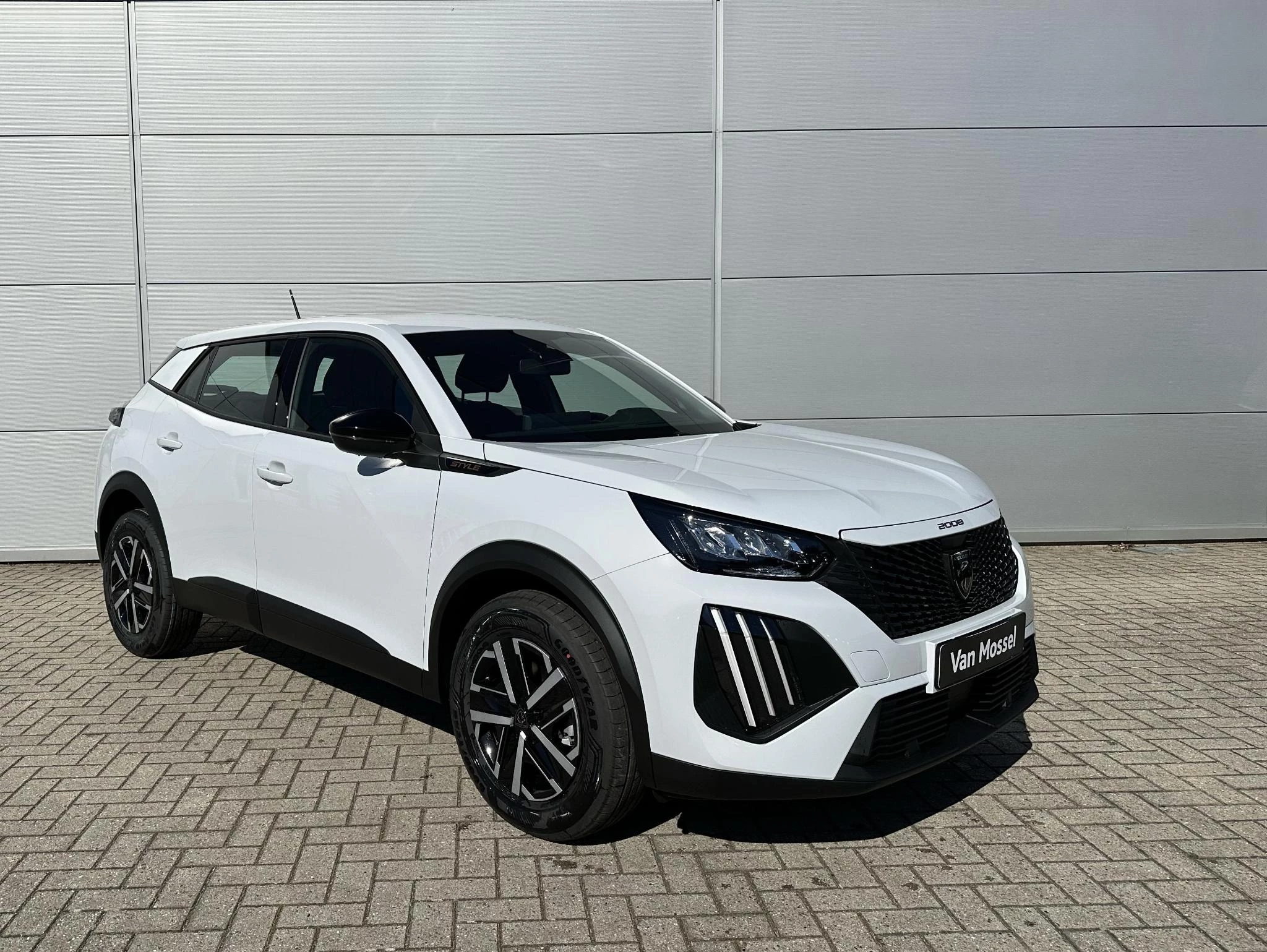 Peugeot 2008 1.2 PureTech 100 Style