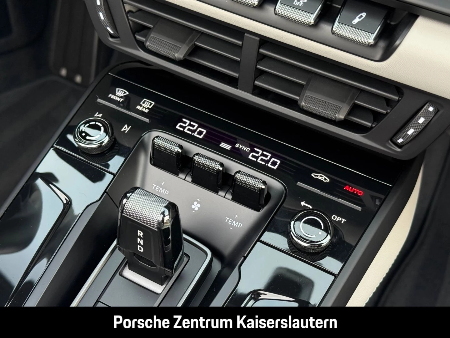 Porsche 911 992 Carrera 4 GTS Cabriolet Liftsystem-VA carrera992 992 911 Carrera 4 GTS Cabriolet Liftsystem-VA carrera