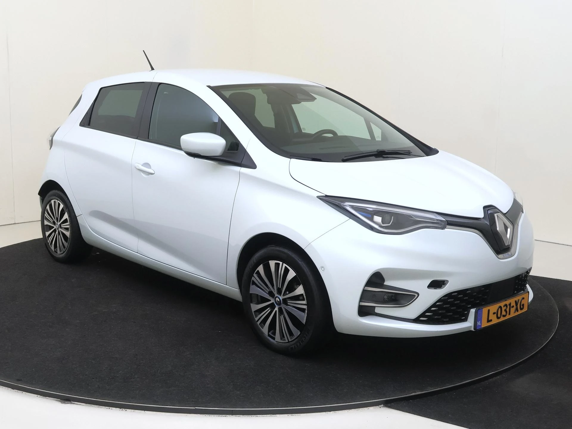 Renault-ZOE-image-1