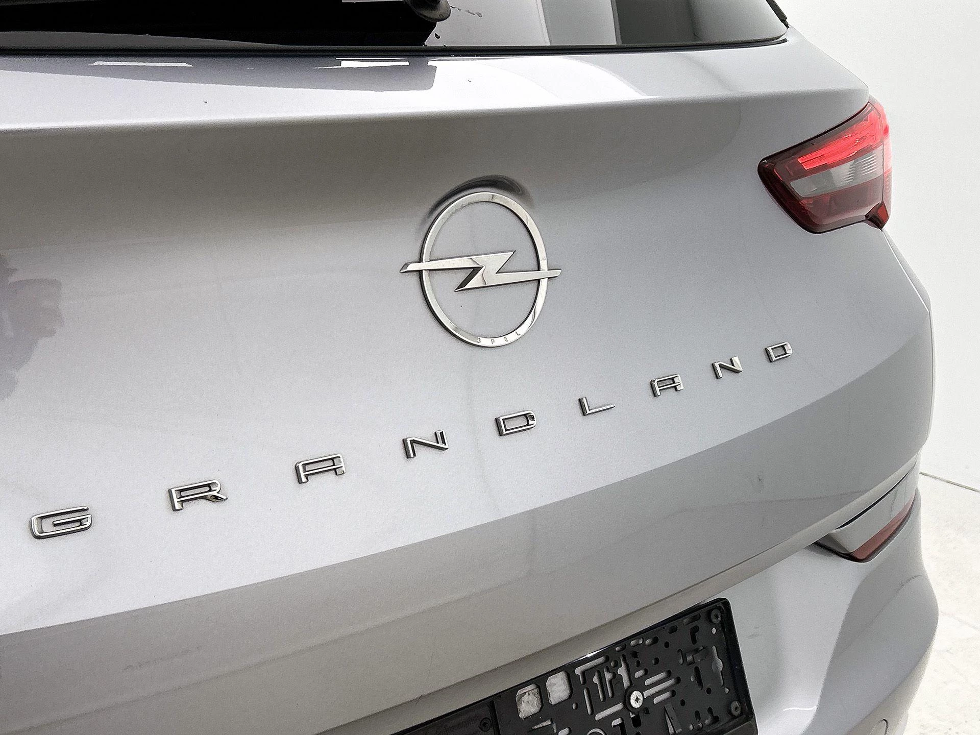 Opel-Grandland-image-12