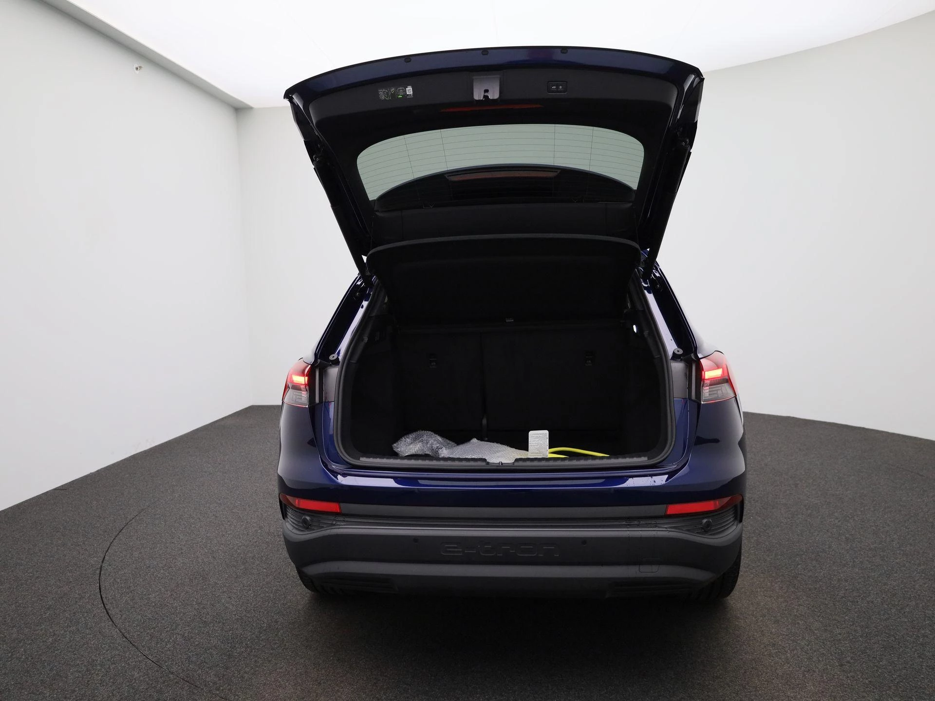 Audi-Q4 e-tron-image-10