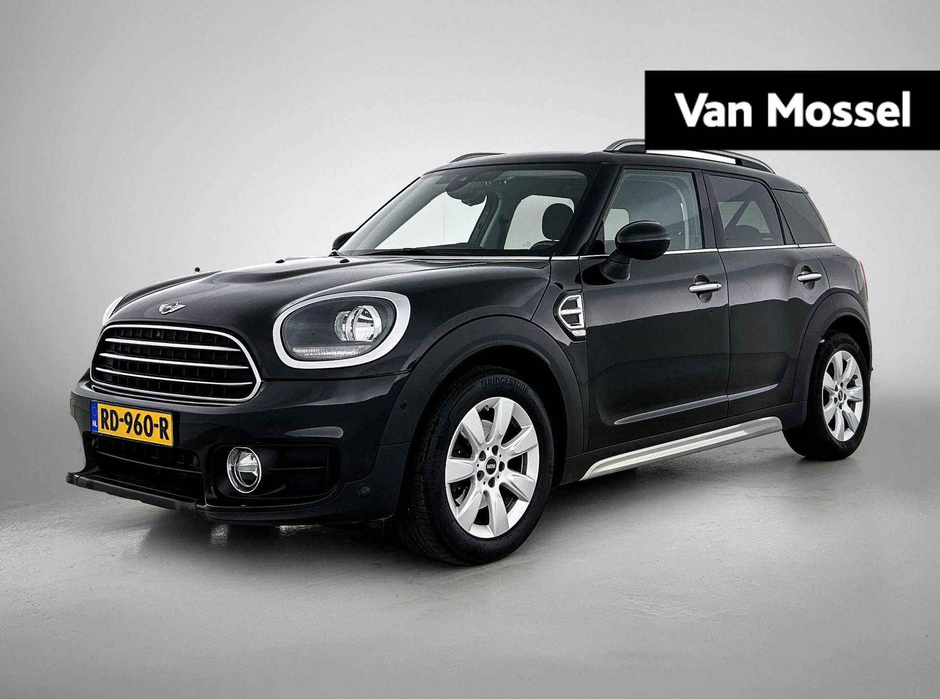 MINI-Countryman-image-0