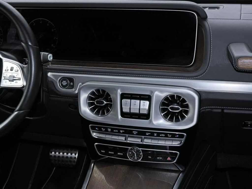 Mercedes-Benz-G-Klasse 500-image-12