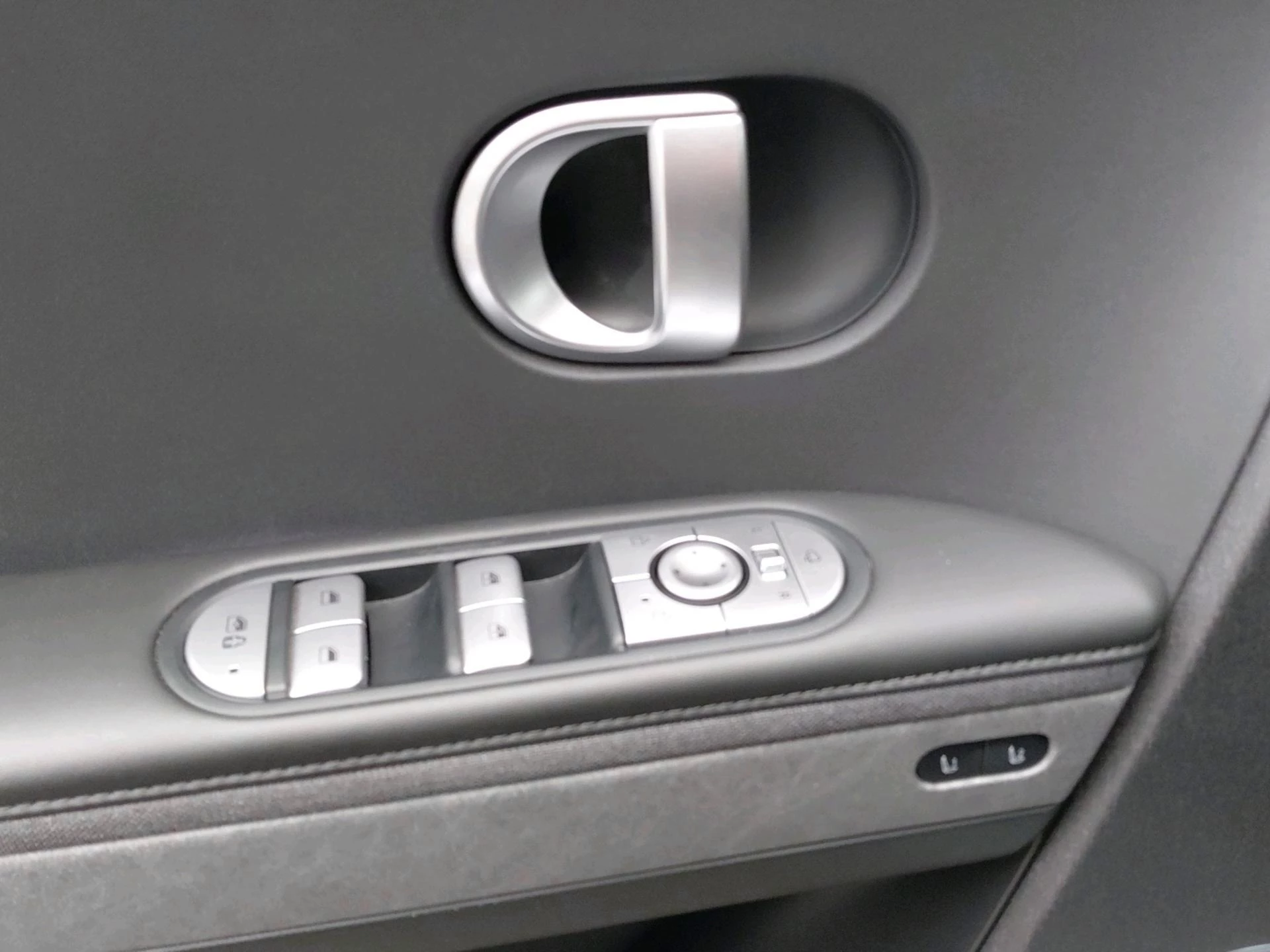 Hyundai-IONIQ 5-image-16