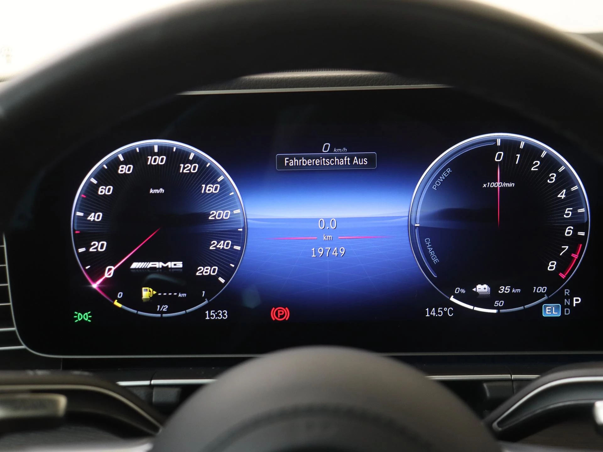 Mercedes-Benz-GLE-image-18