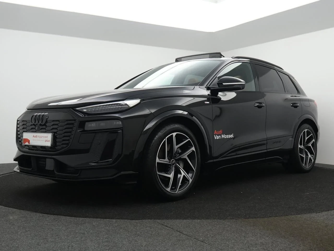 Audi-Q6 e-tron-image-0