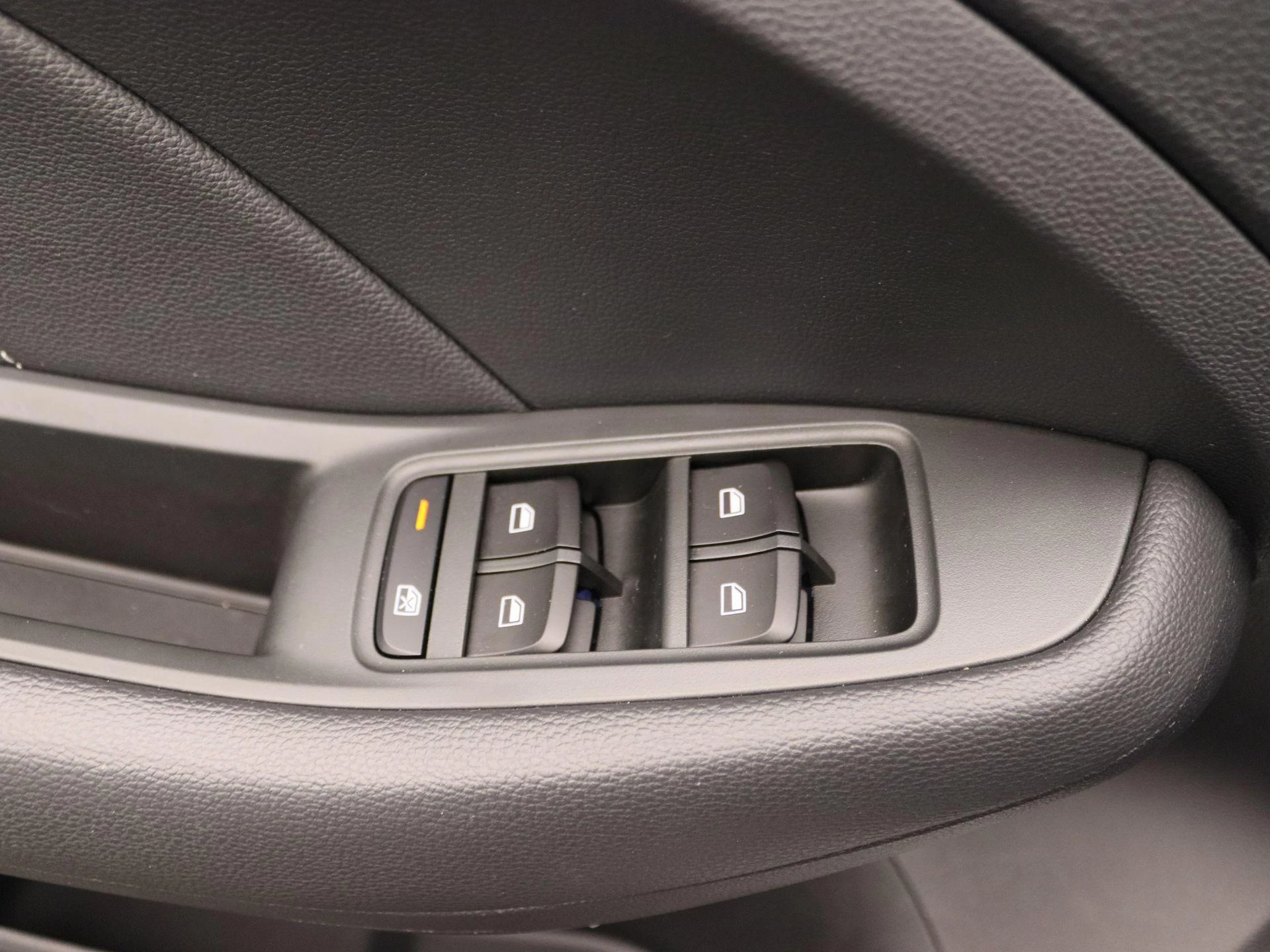 MG-ZS EV-image-22