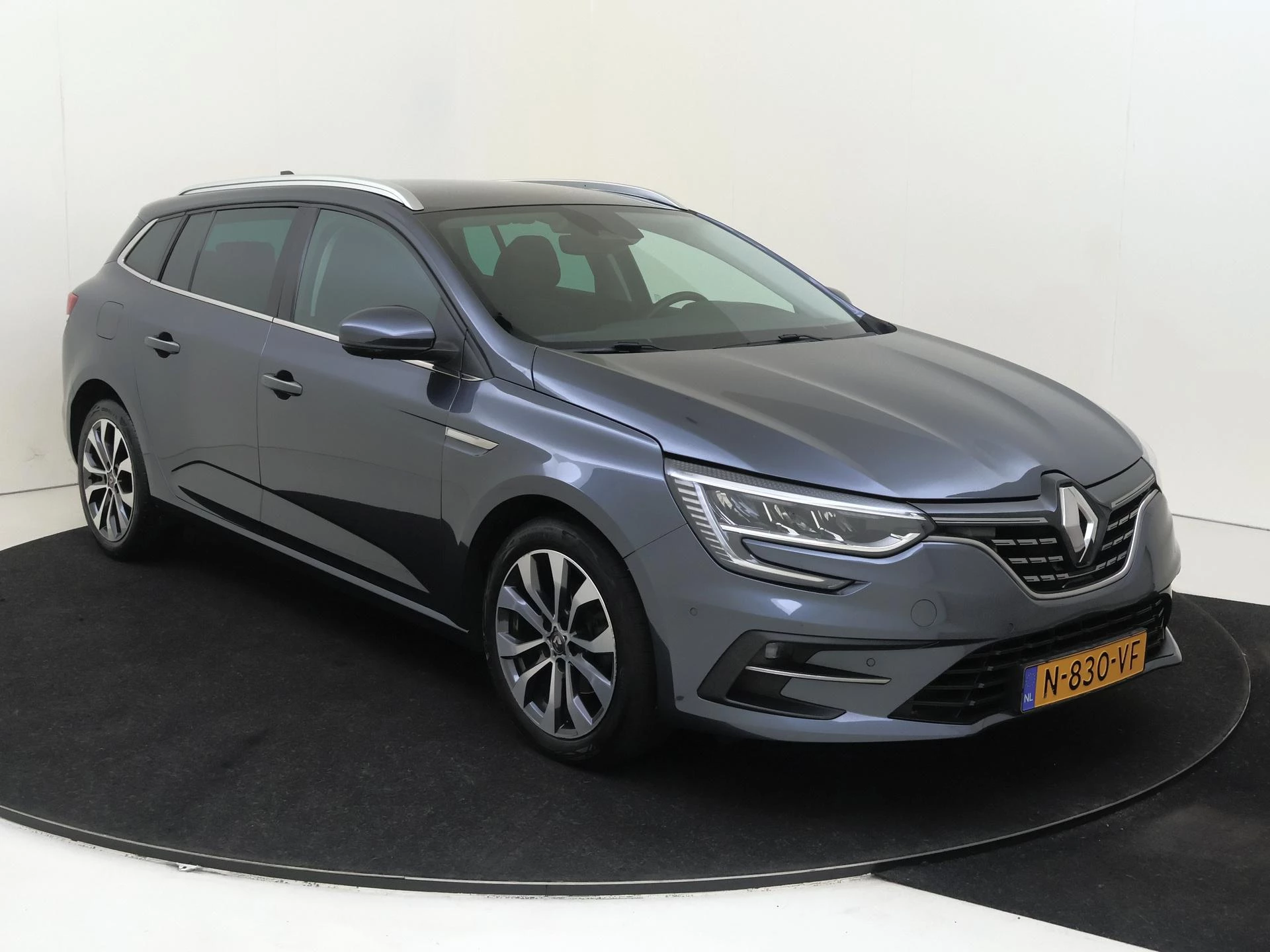 Renault-Mégane Estate-image-1
