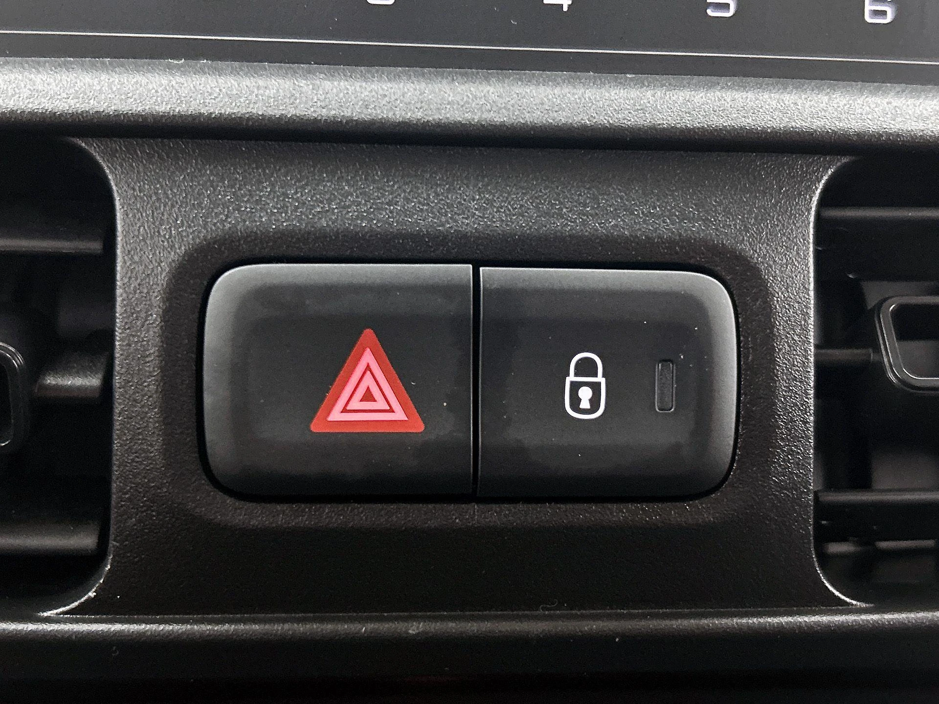 Peugeot-Partner-image-10