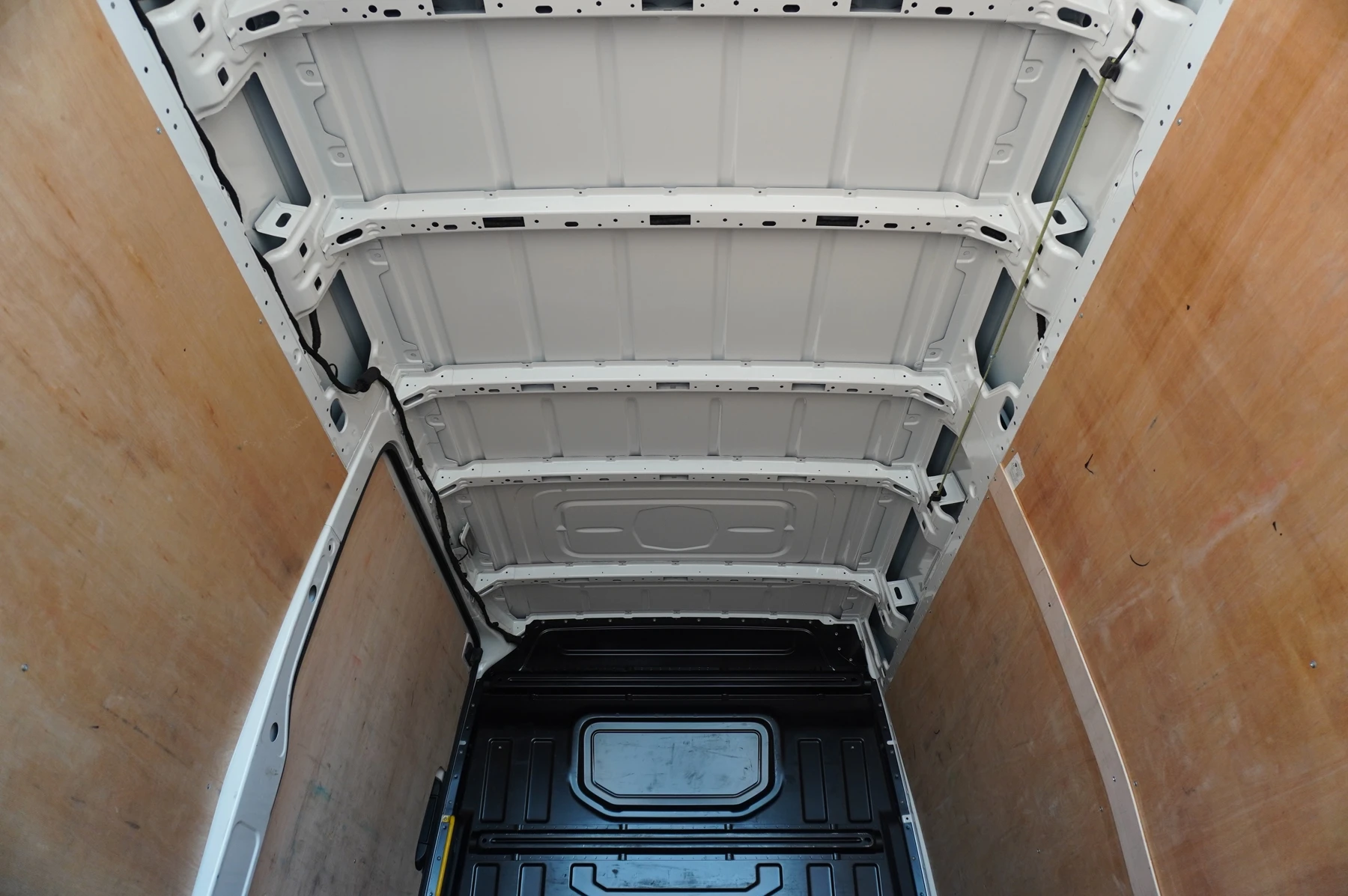Volkswagen-Crafter-image-21