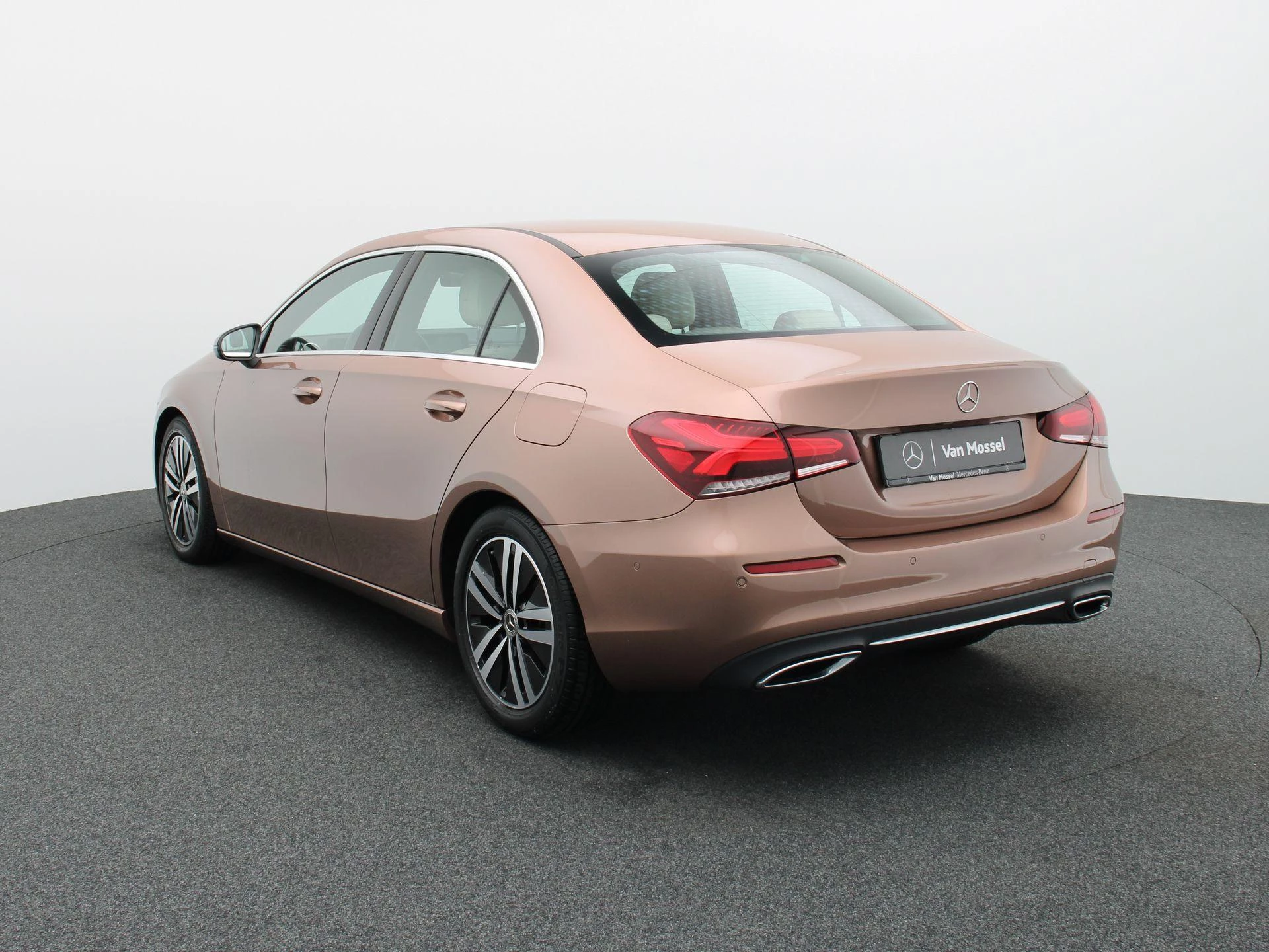 Mercedes-Benz Classe A 180 Business Line + LEDER + SENSOREN + CAMERA +