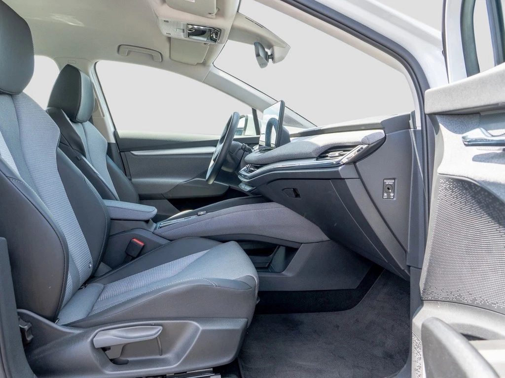 Škoda Enyaq iV 60 Loft Navi, Rear-View, LED