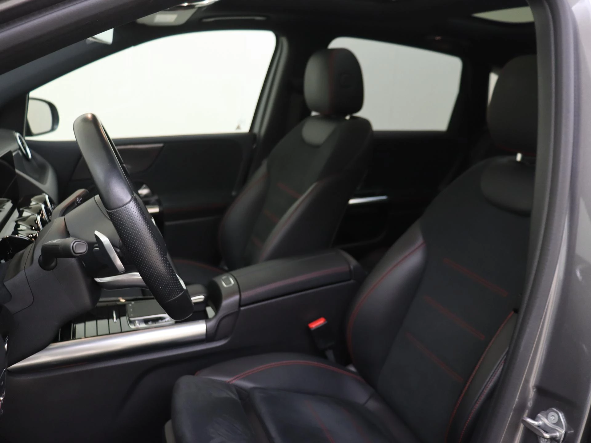 Mercedes-Benz B-Klasse 180 Business Solution AMG