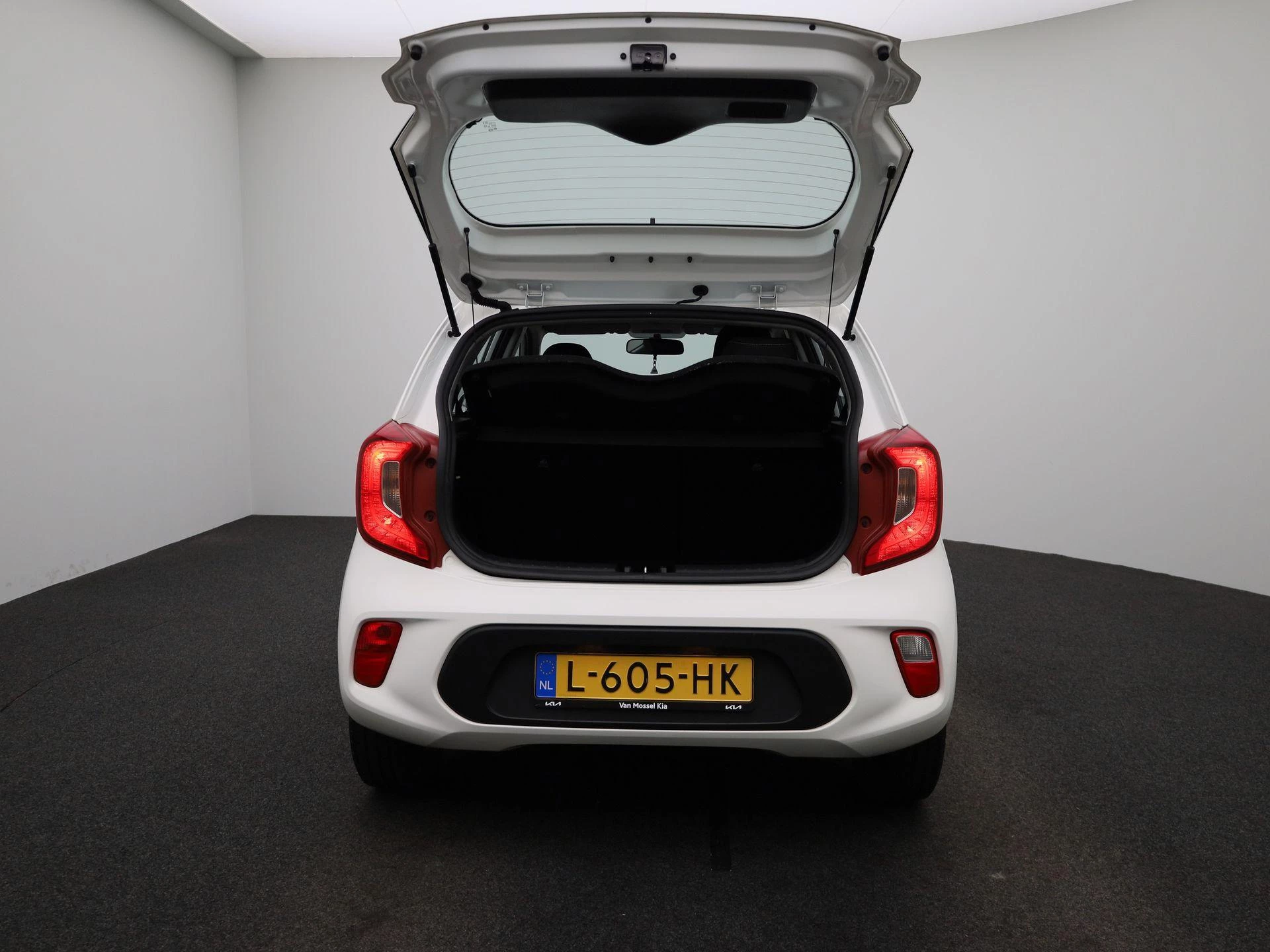 Kia-Picanto-image-10