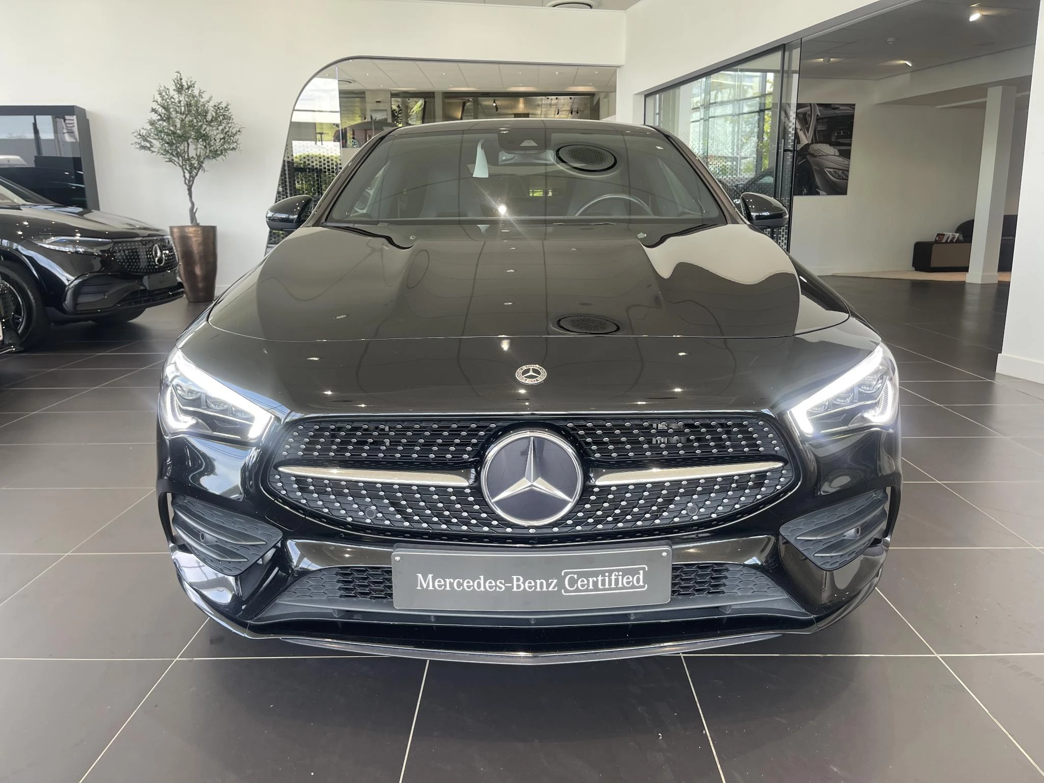 Mercedes-Benz CLA 250 e AMG Line + LEDER + CARPLAY + BURMESTER + MULTIBEAM LED +