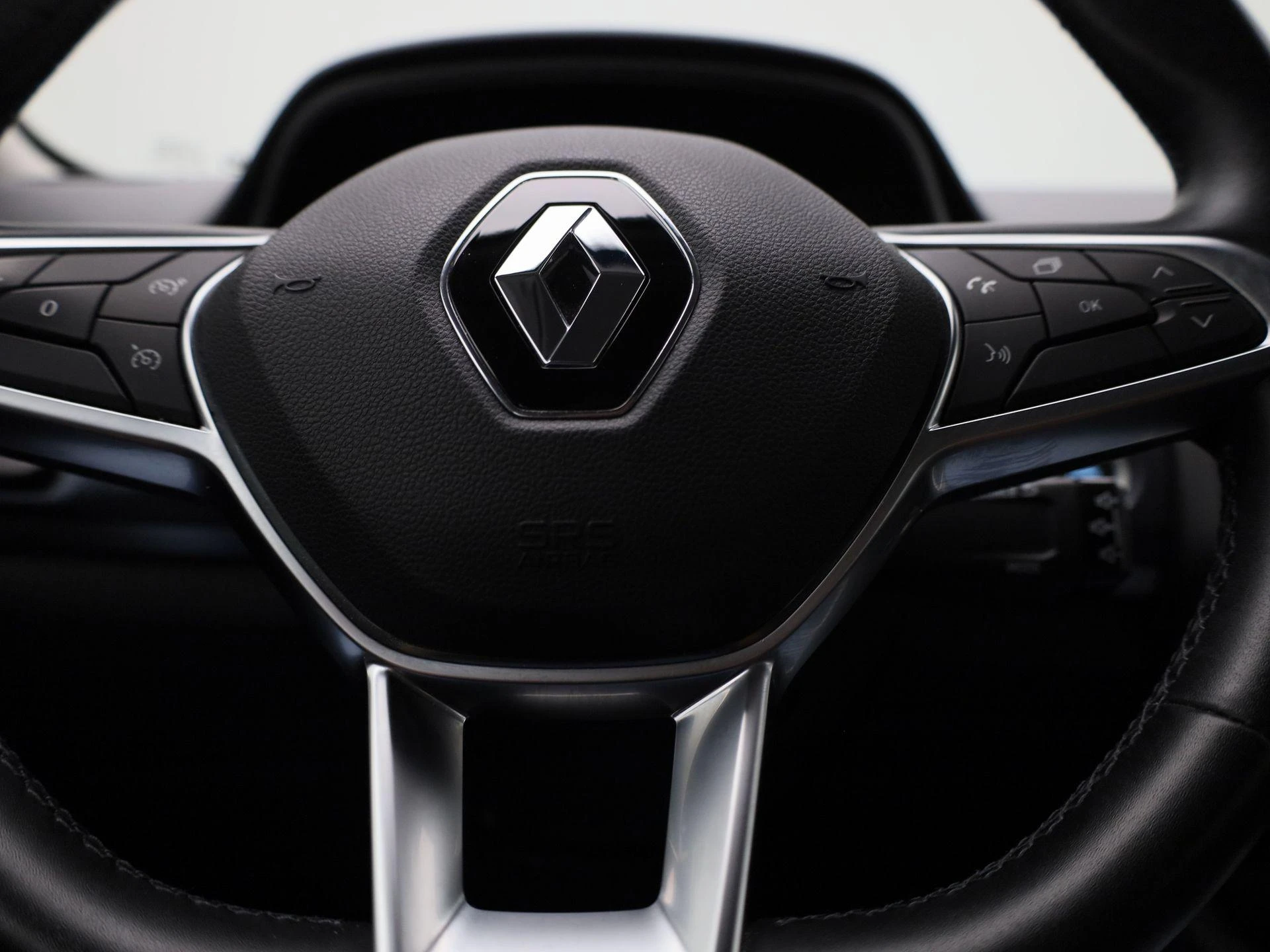 Renault-Arkana-image-28