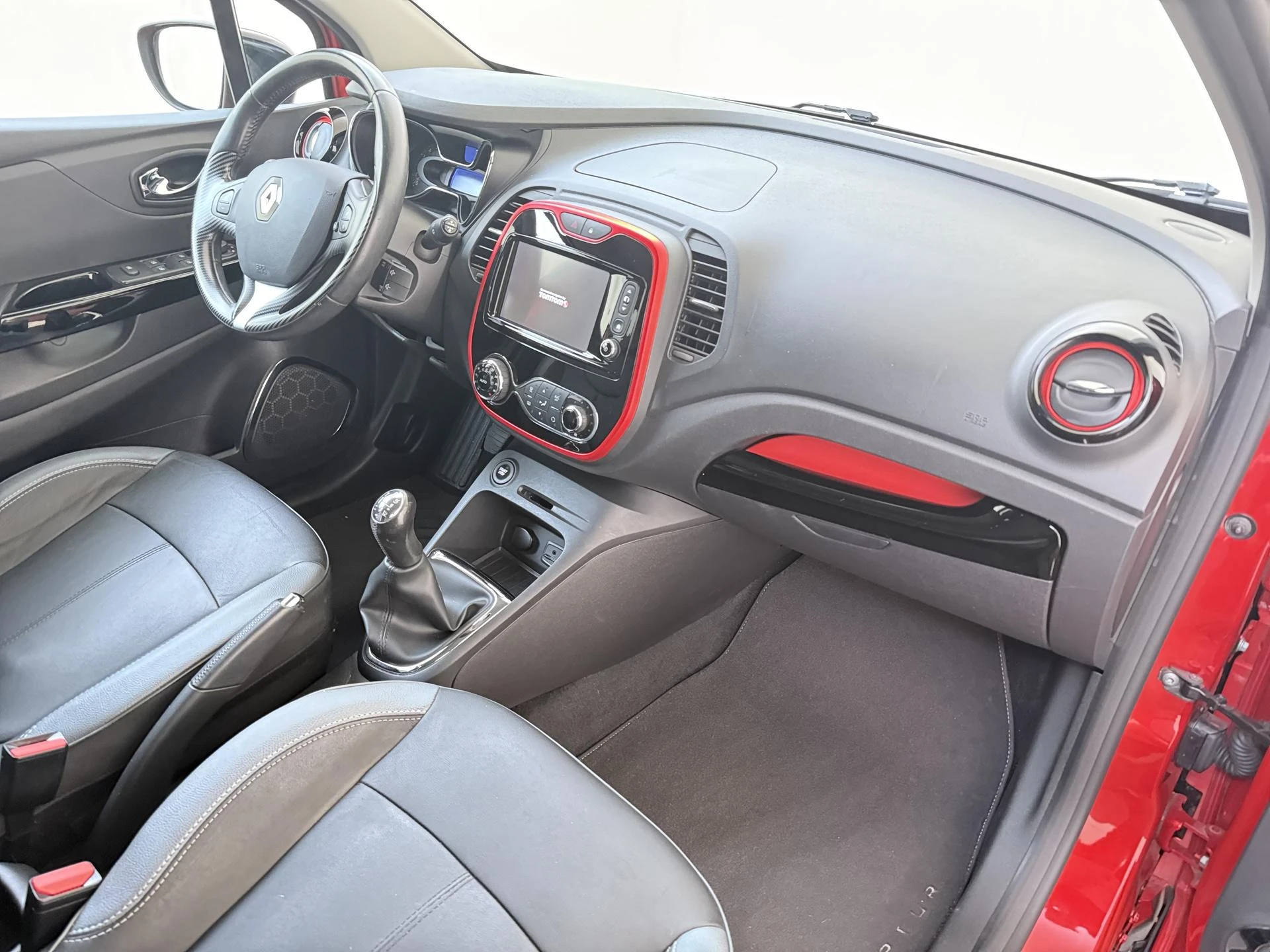 Renault-Captur-image-4