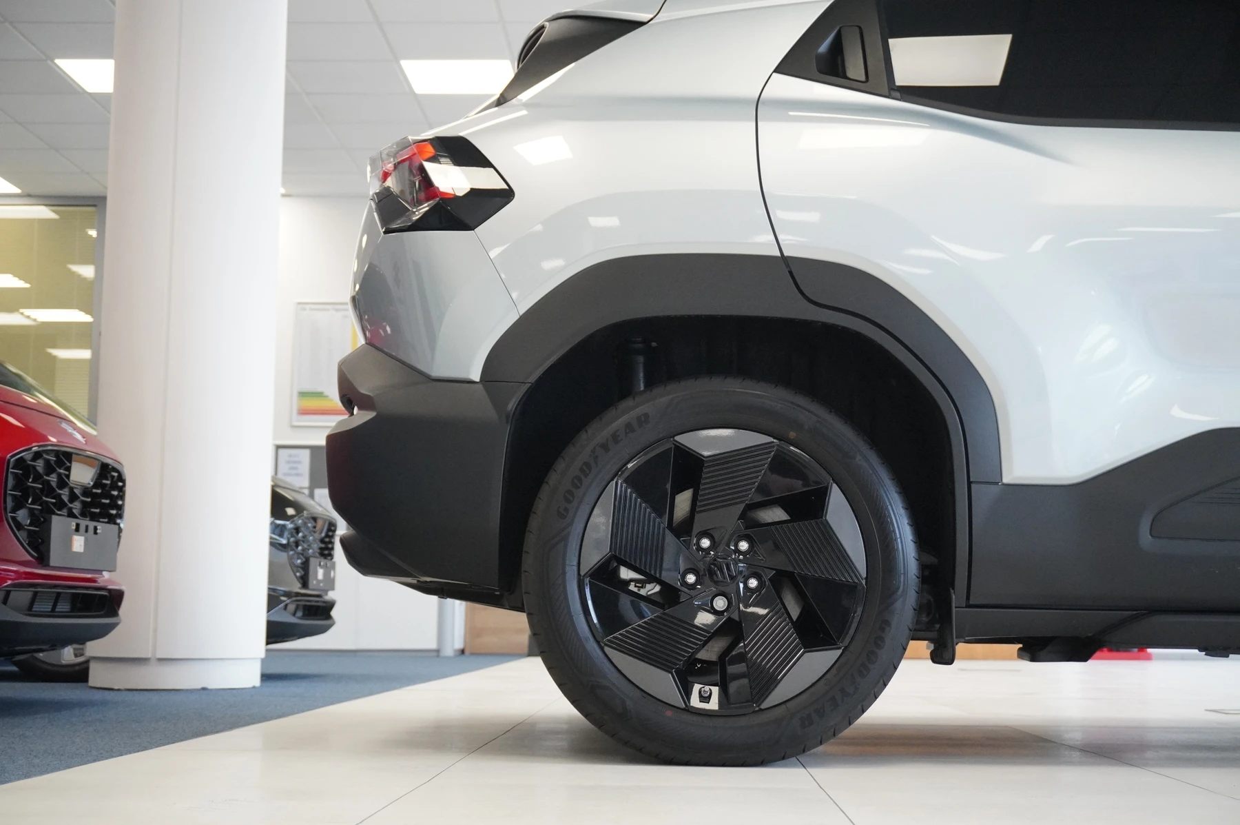 Suzuki-e Vitara-image-21