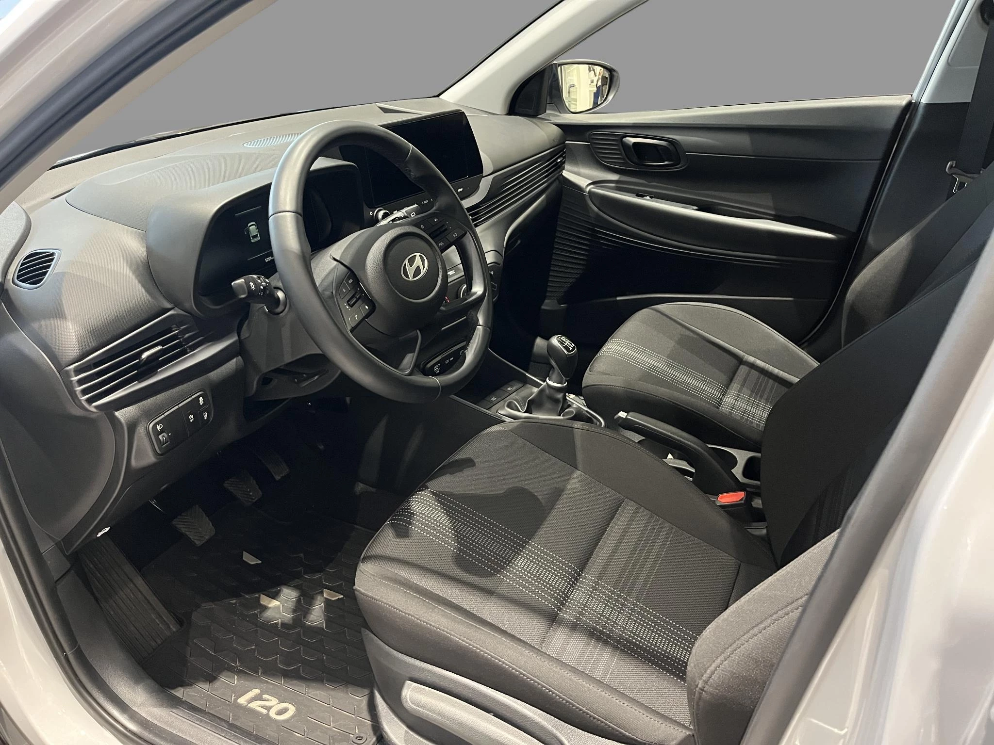 Hyundai i20 TWIST MT6