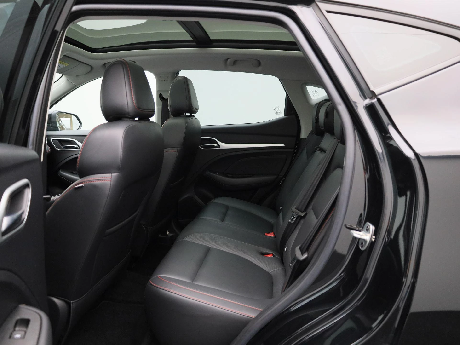 MG-ZS EV-image-9