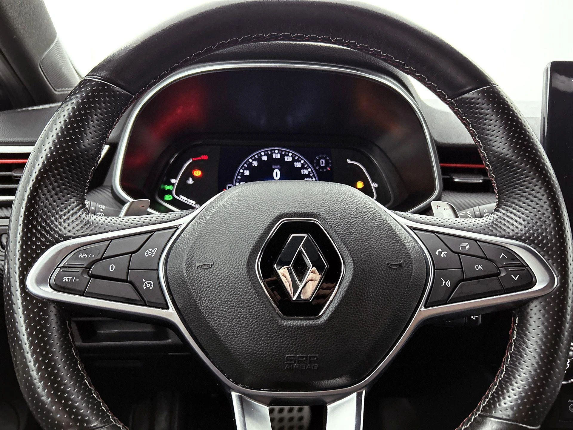 Renault-Clio-image-33