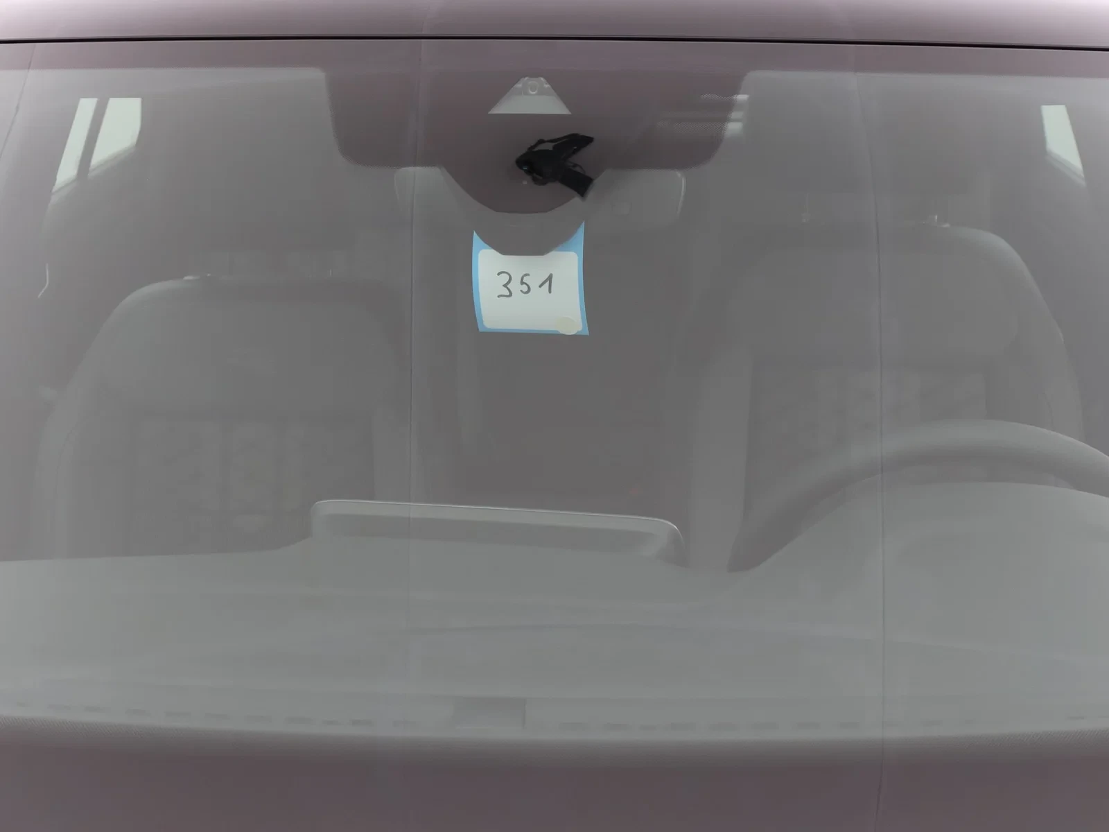 Volkswagen-T-Roc-image-7