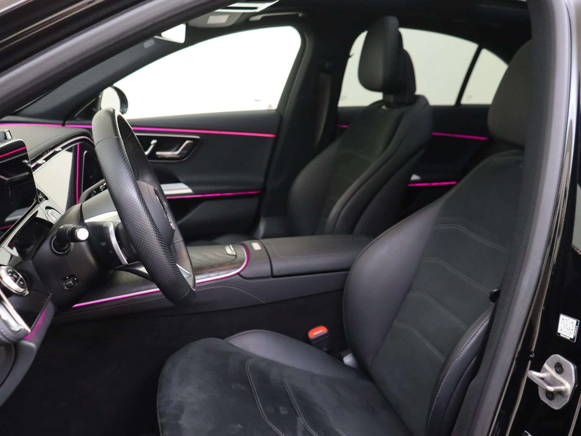 Mercedes-Benz-E-Klasse-image-2