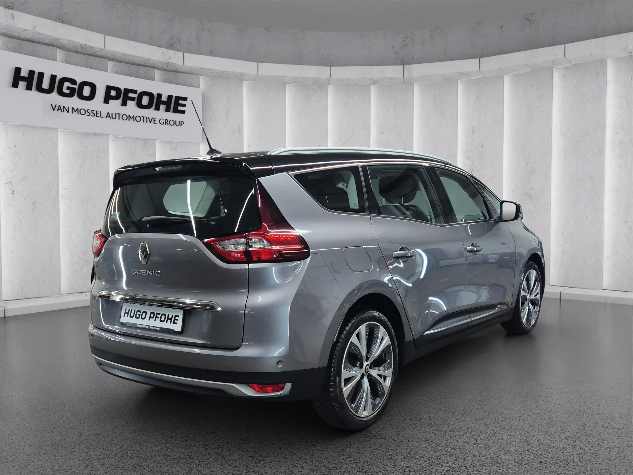 Renault-Grand Scénic-image-4