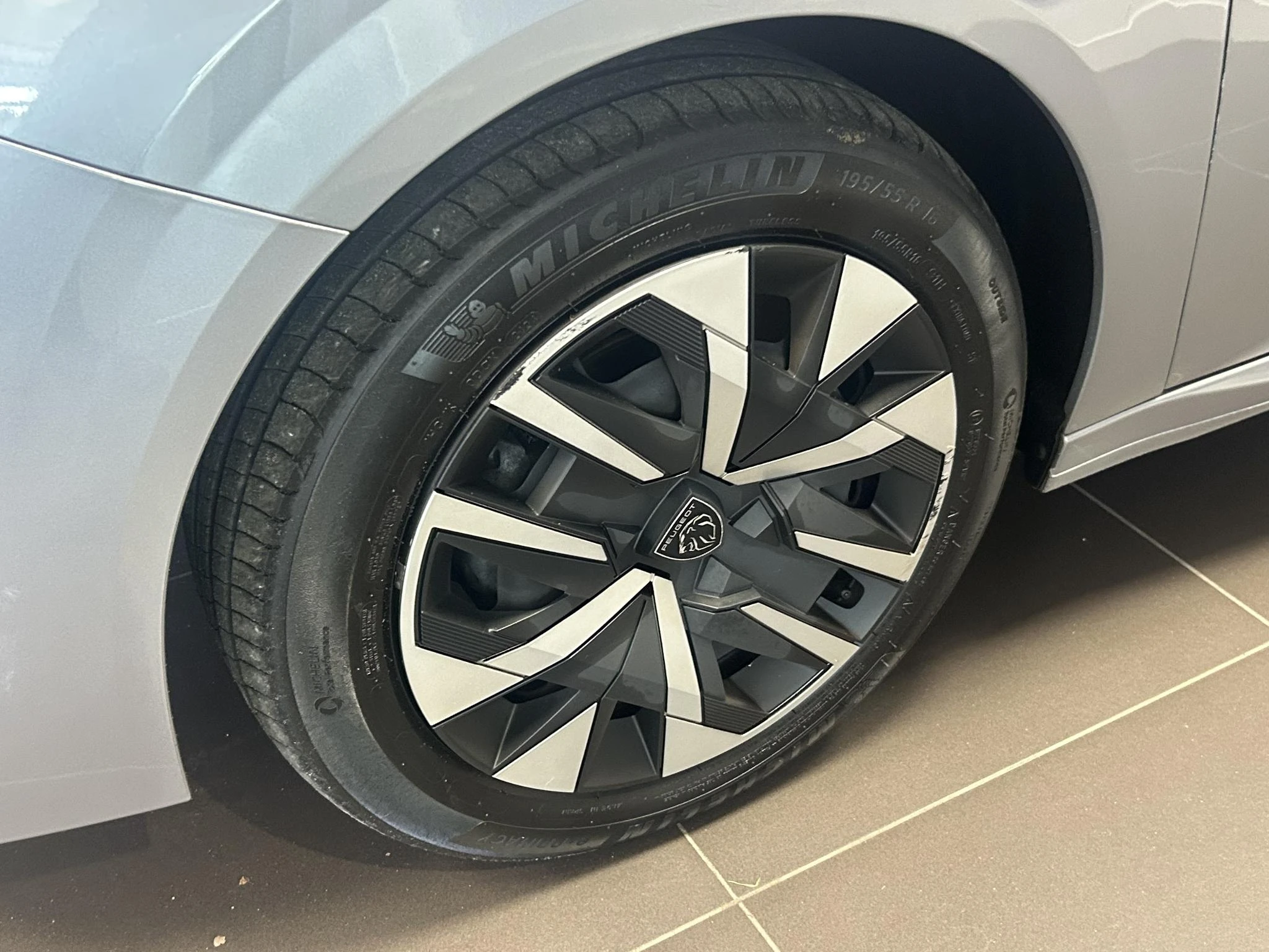 Peugeot-208-image-5