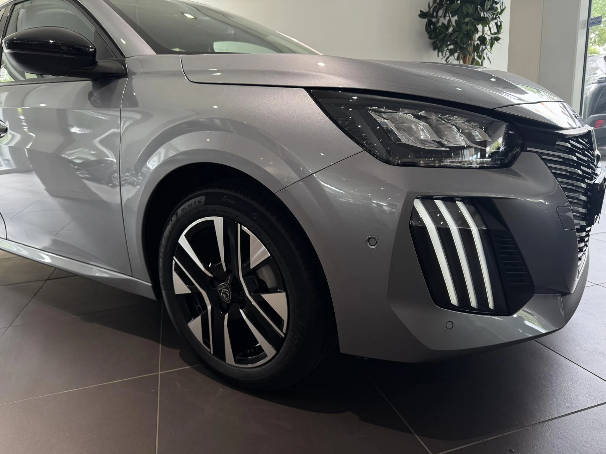 Peugeot-208-image-15