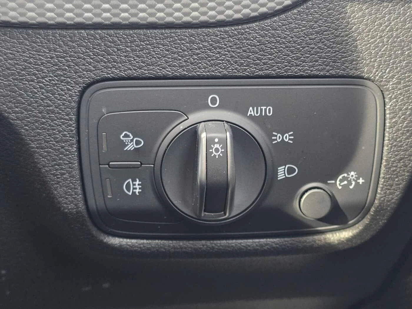 Audi-Q2-image-32