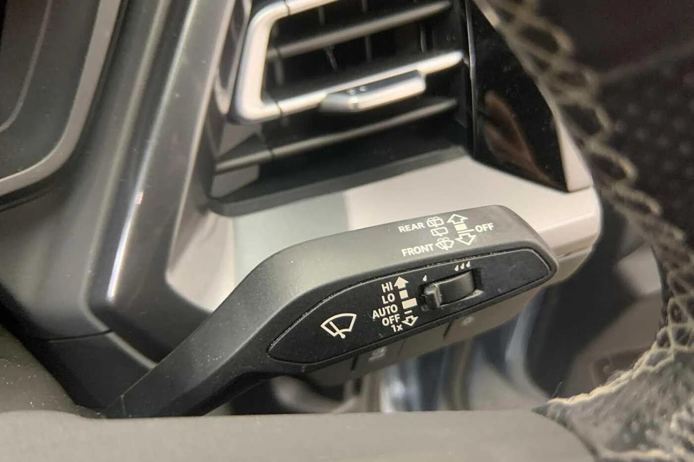 Audi-Q4 e-tron-image-24