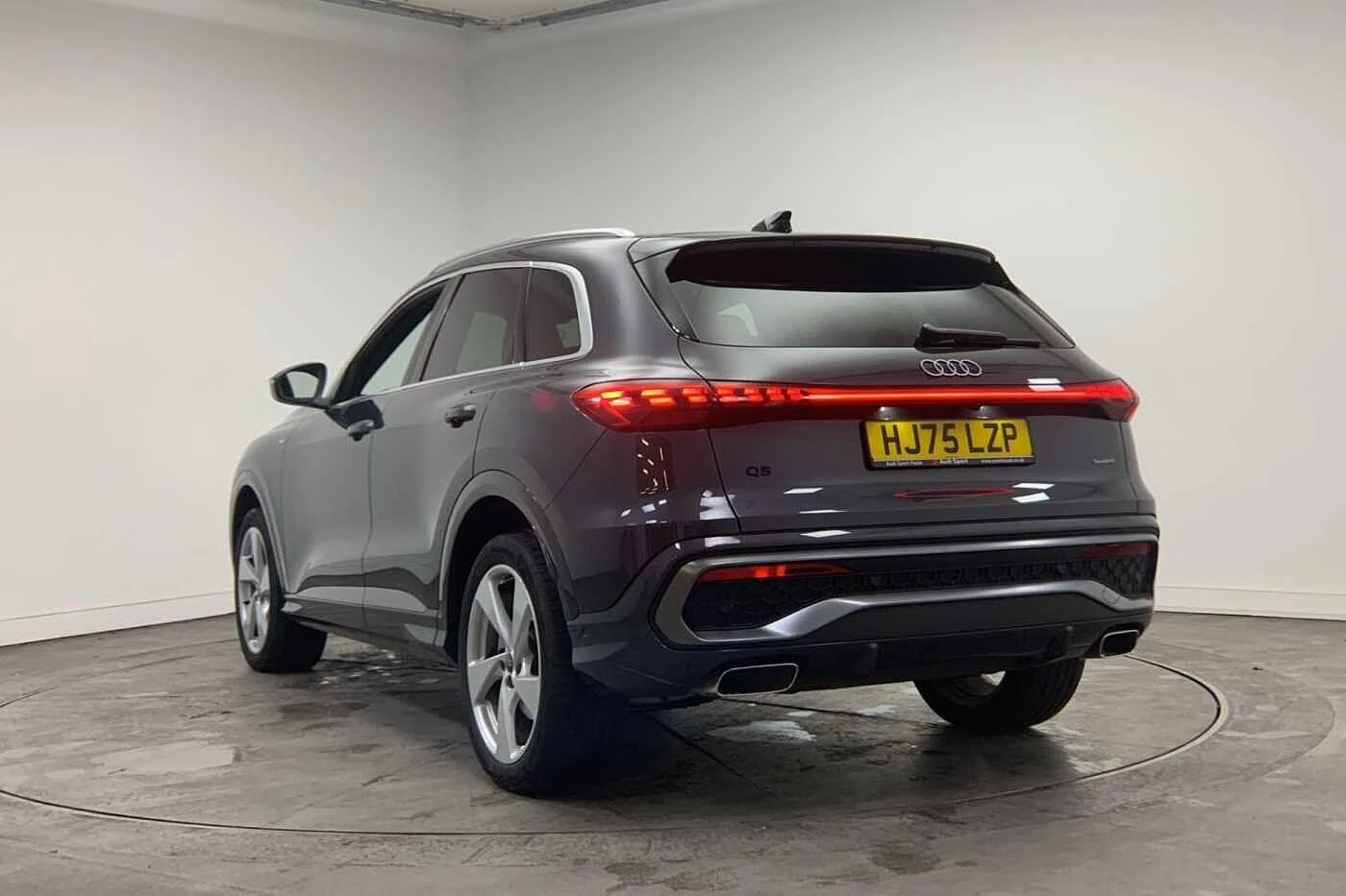 Audi-Q5-image-2